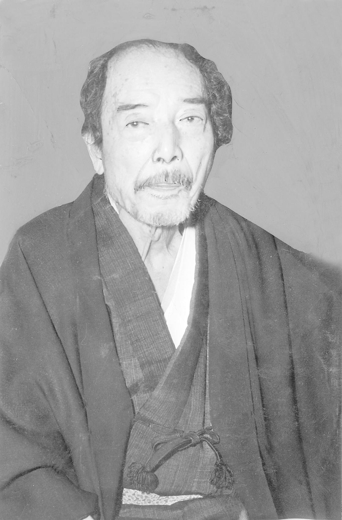 首相は岸信介、チキンラーメンや缶ビールが生まれた「昭和33年」を