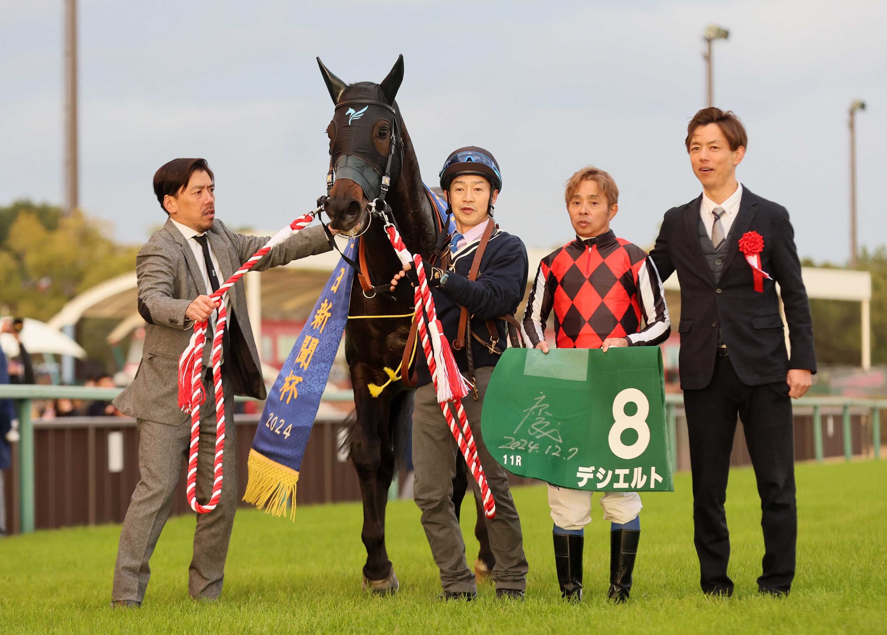 中日新聞杯】デシエルトがマイペース逃げで快勝！芝に戻り連勝で重賞初