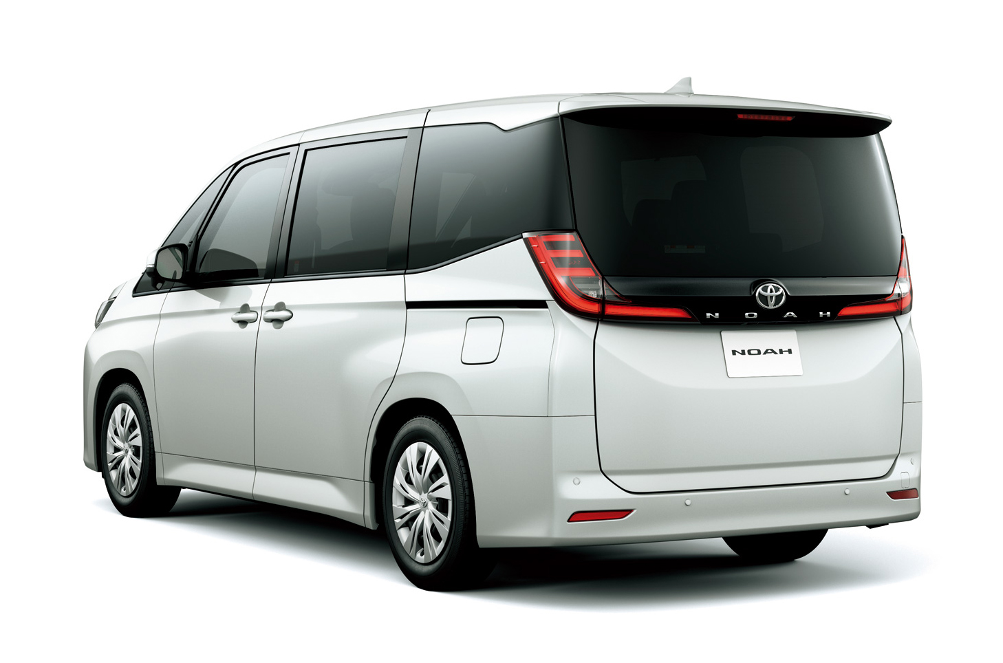 トヨタの新型 ノア ヴォクシー にネット民 普通にかっこいい オラオラ感すげぇな 煽られたら怖い ステップワゴン復権か 2 2ページ イザ