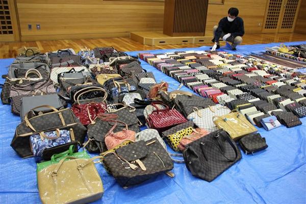 偽ブランド品店経営の５４歳韓国人ら逮捕 ７６００点を押収 イザ
