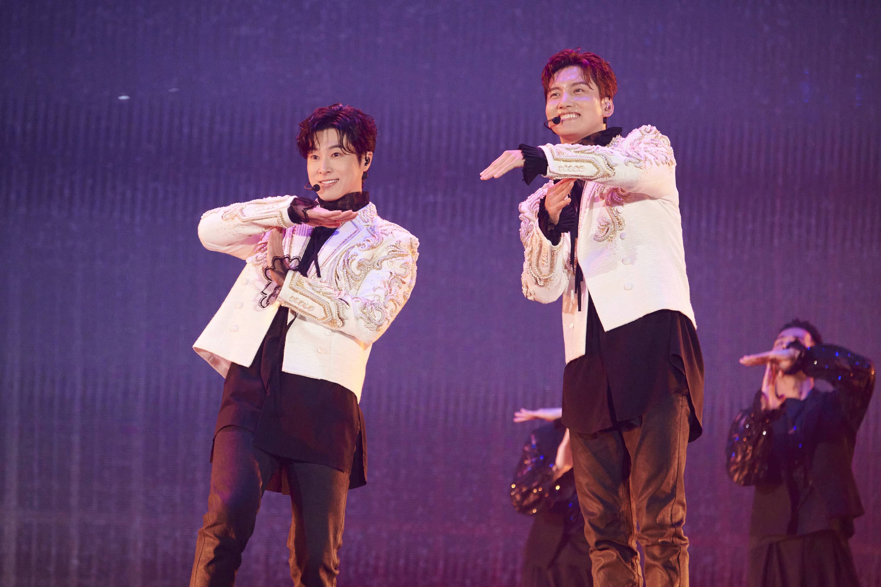 東方神起、３年ぶりのツアーが東京ドームで有終の美 ユンホ「またここで会いましょう」 - サンスポ