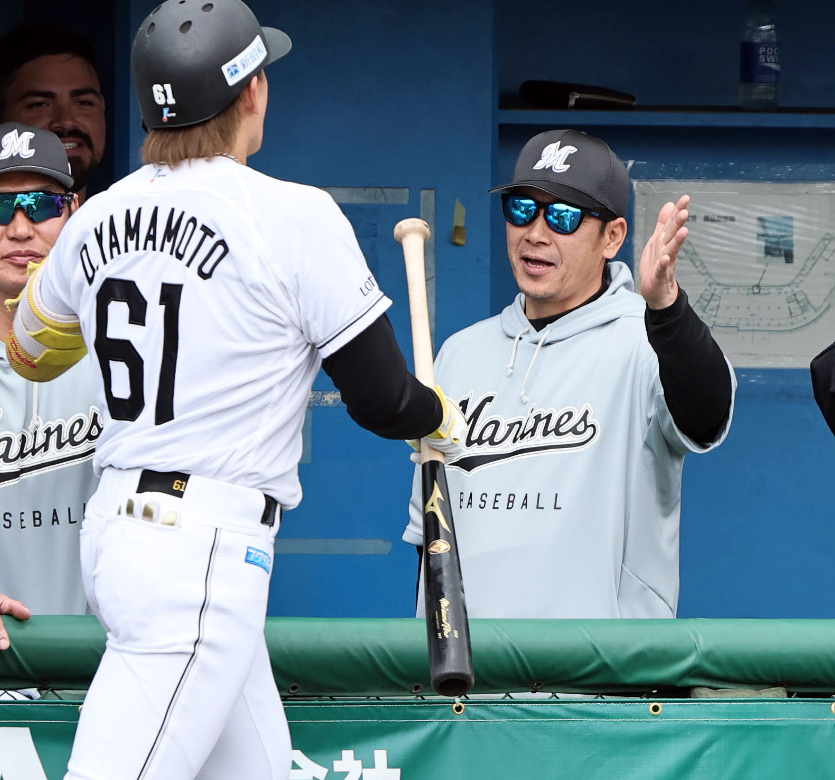 井口資仁 井口の切り口】ロッテ、レギュラー争い激化で緊張感 戦力の