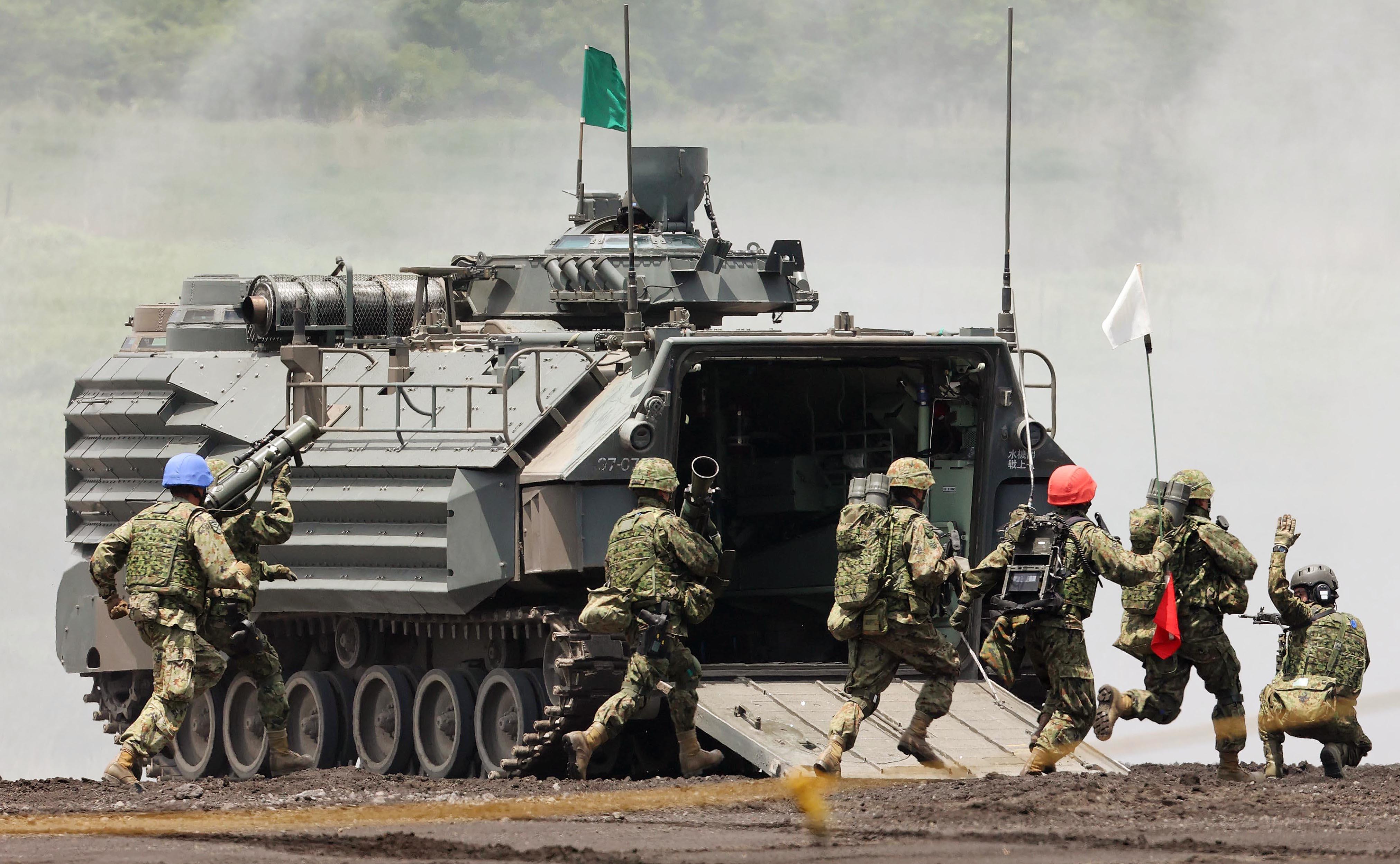 防衛省が自衛官増員へ本腰 定員確保へ「実員」廃止 水機団など手当拡充