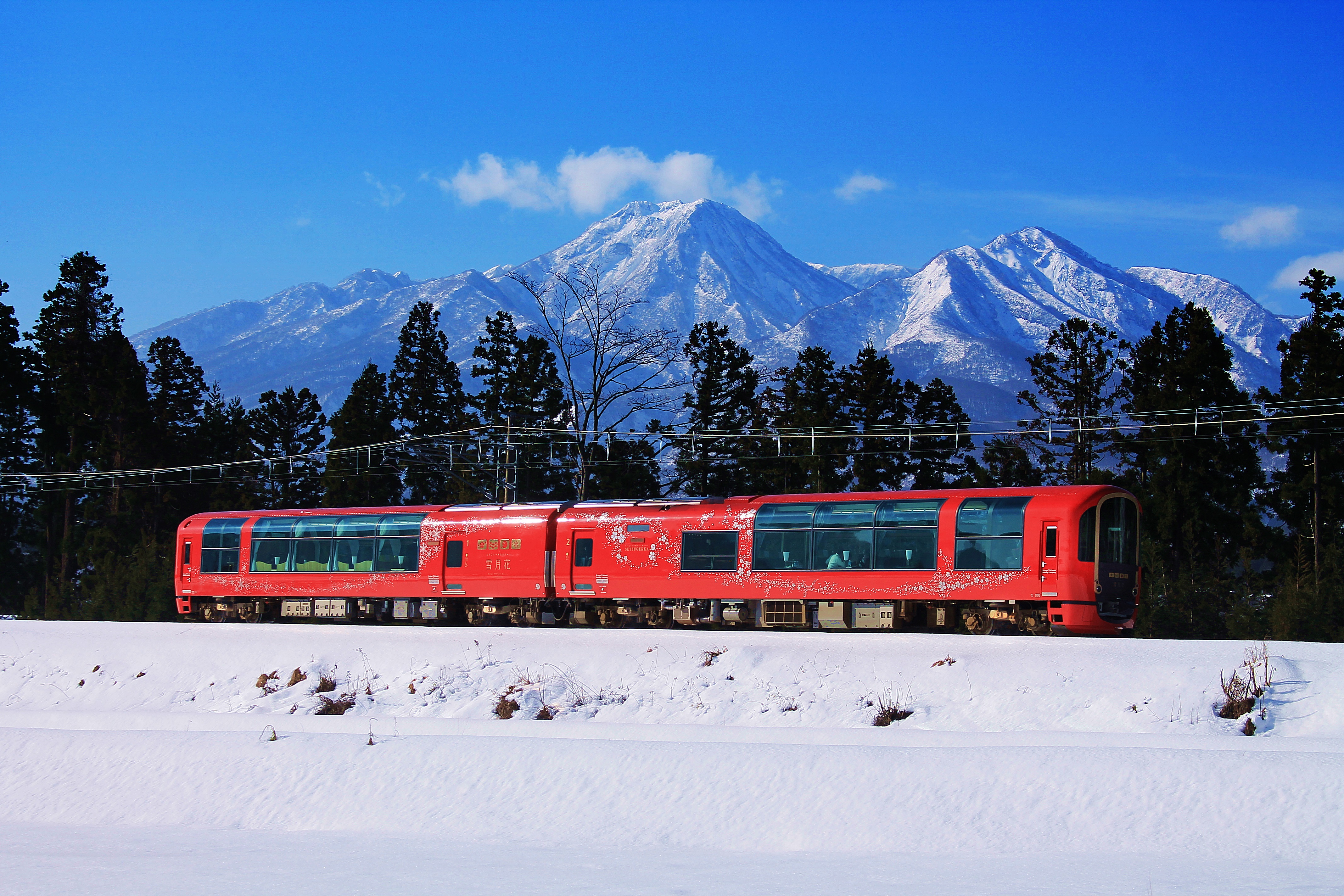 味・旅・遊】新潟発 雄大な車窓風景 食は〝宝石箱〟 「えちごトキめき