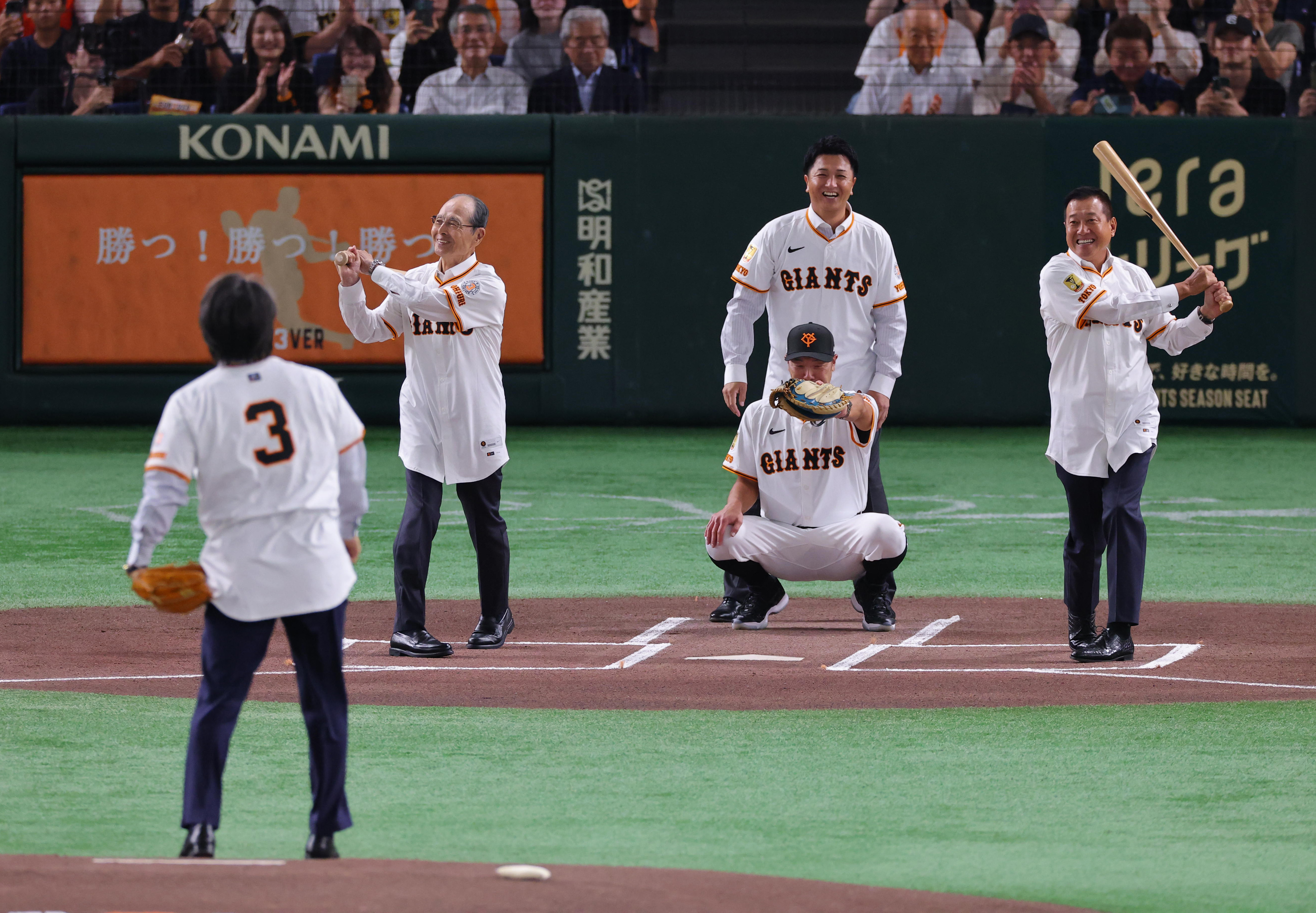 長嶋茂雄さん追悼試合で超豪華始球式 投手松井秀喜氏、左右打席に王