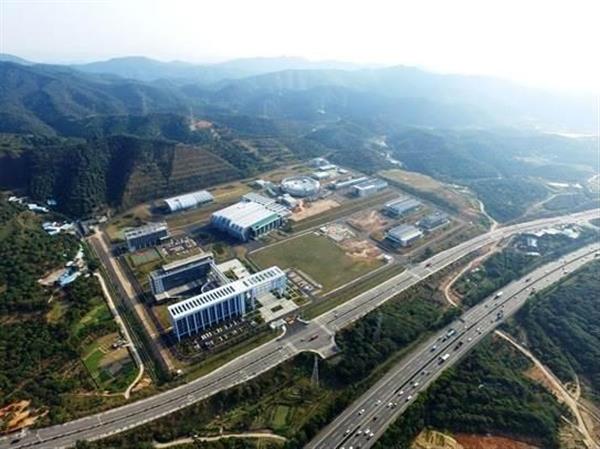 びっくりサイエンス】中国がついにブラックホールも生成へ？ 世界最大