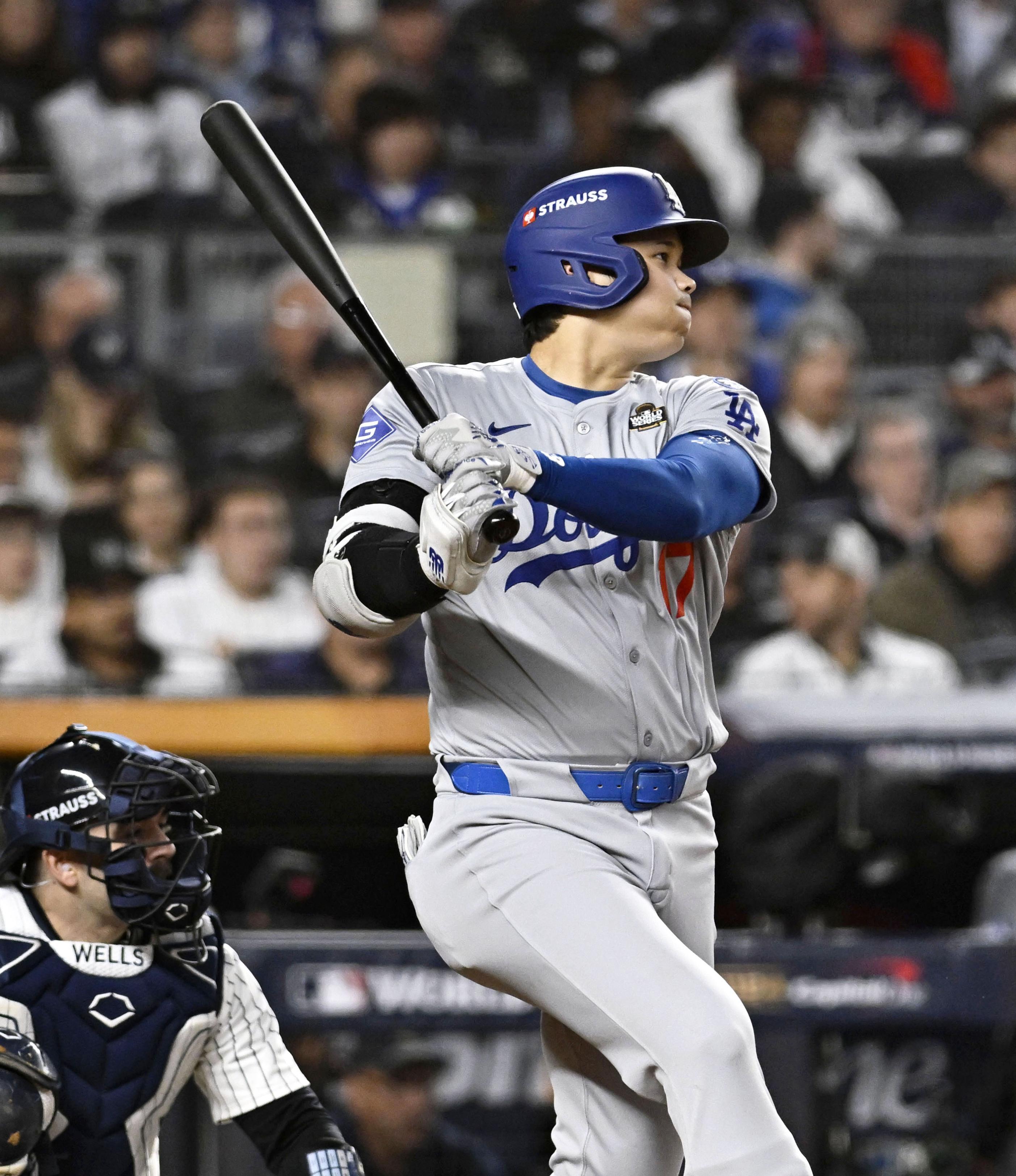 大谷翔平　ワールドシリーズ　ヤンキーススタジアム限定　コレクターピン 大谷翔平 ワールドシリーズ ヤンキーススタジアム限定