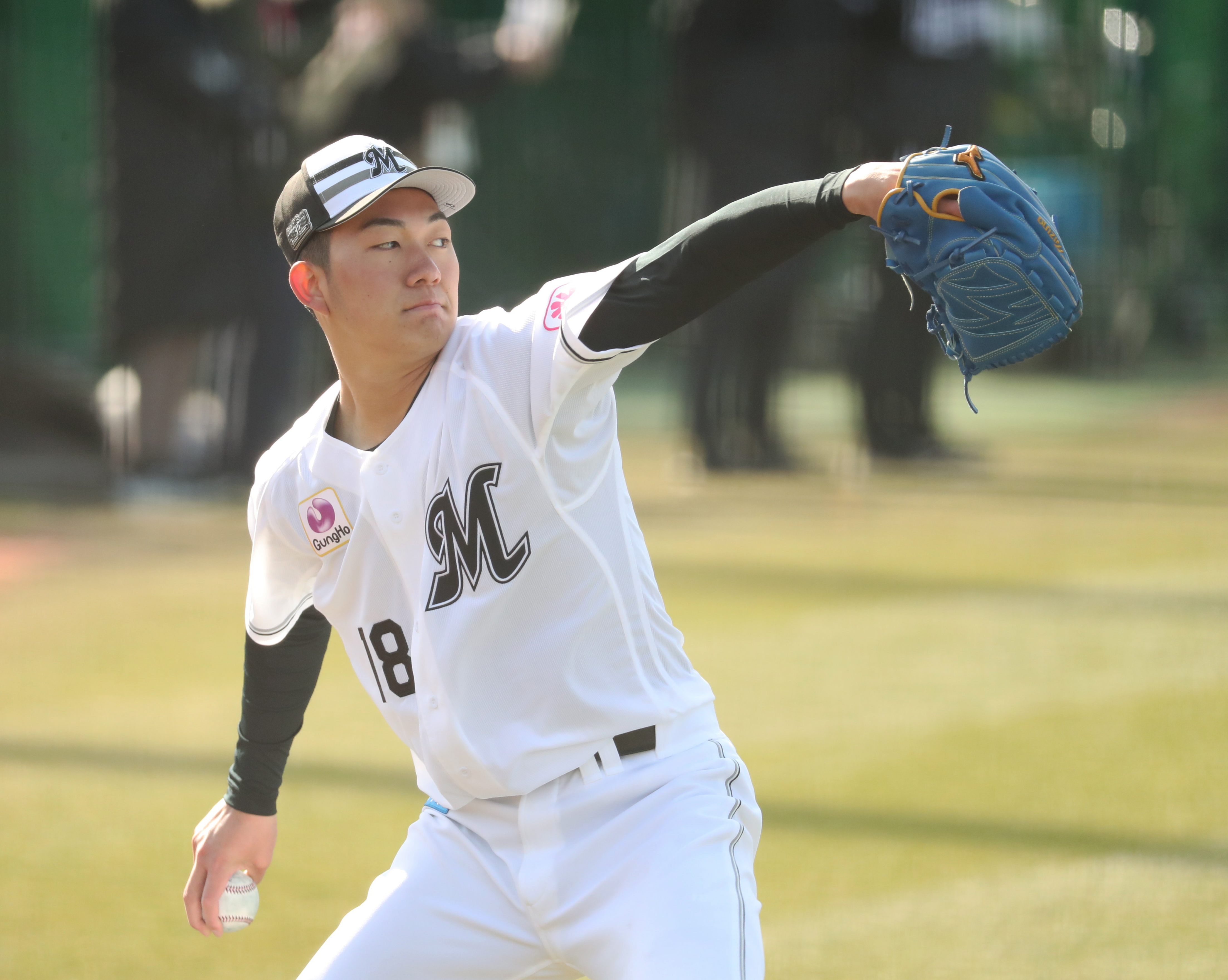 ロッテD1位・石垣元気、同期から離れ別メニュー「ずっと投げたいと