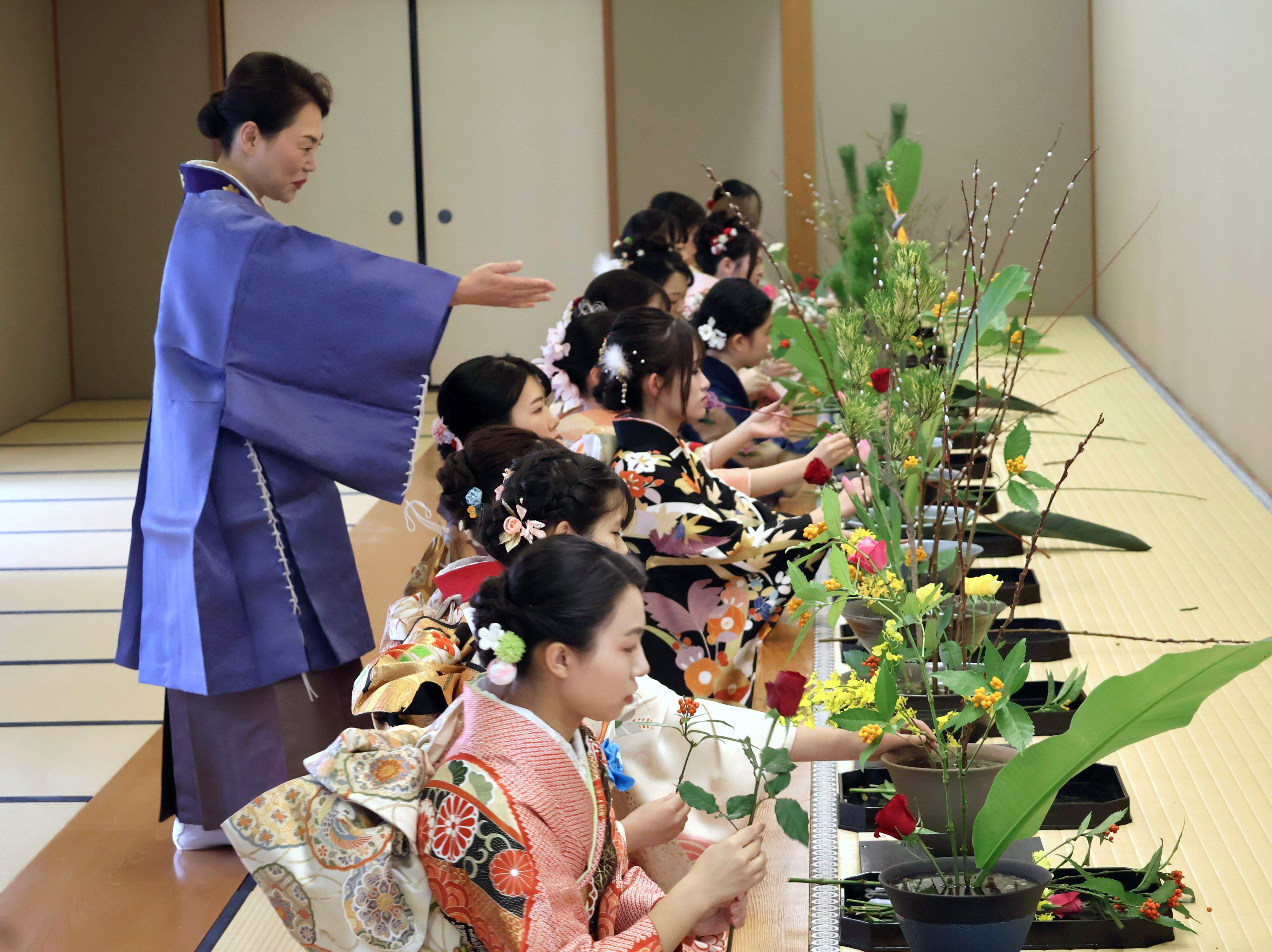 華道家元池坊　塗り花台 華道家元池坊 塗り花台 華道家元池坊 塗り花台 【公式通販】