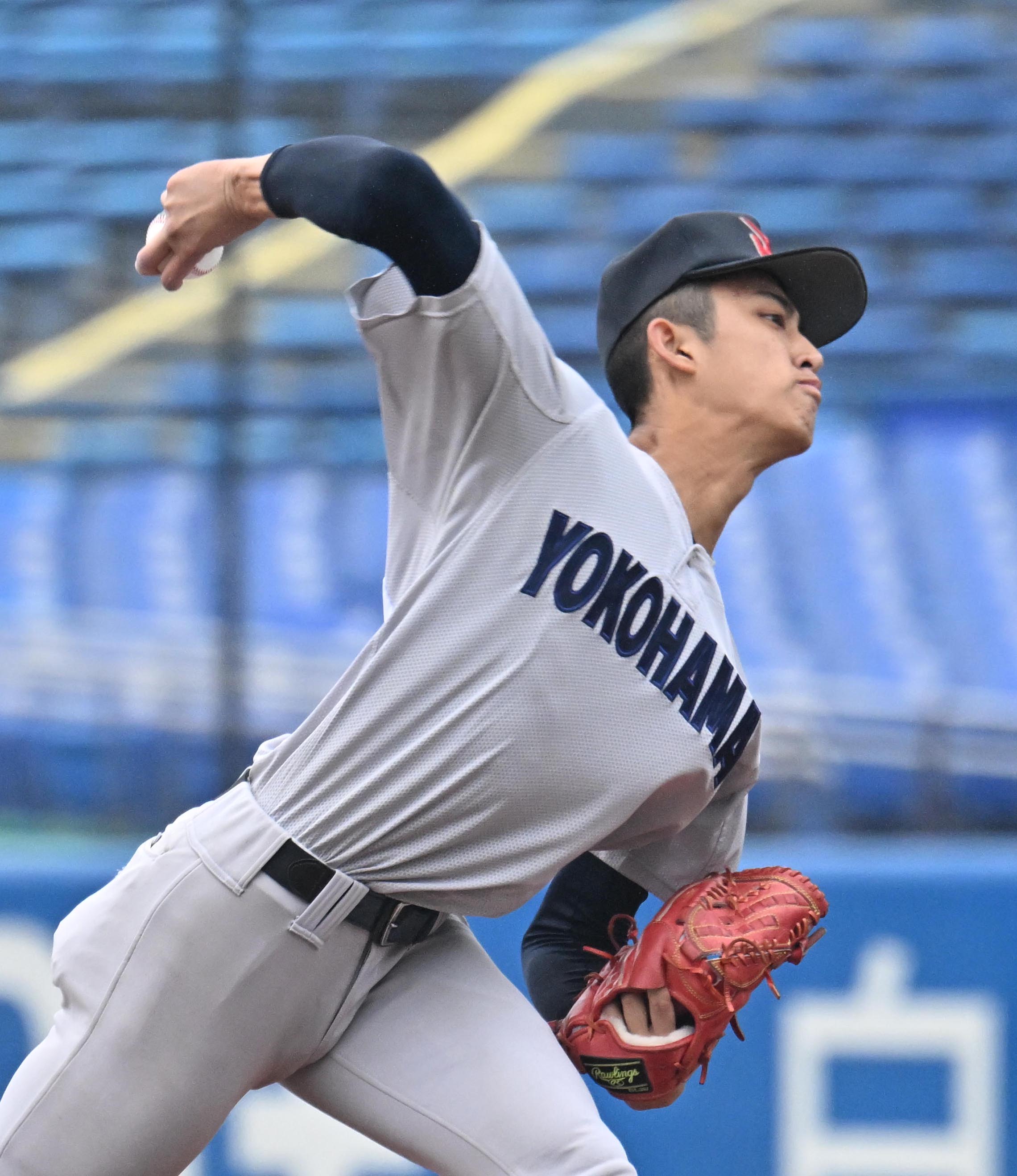 横浜高・1年生右腕の織田翔希、2安打完封 憧れは松坂大輔氏／神宮大会 - サンスポ