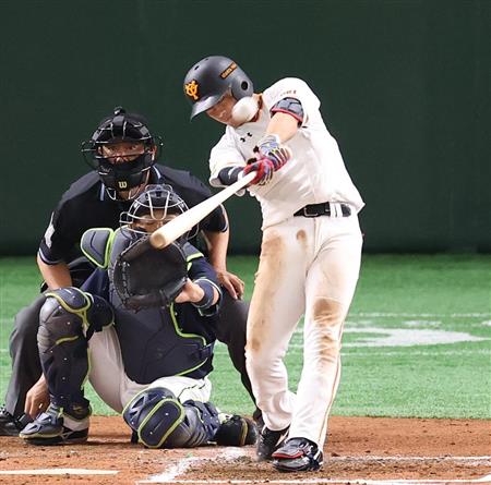 読売ジャイアンツ 湯浅大 硬式 木製バット 巨人】湯浅大の芸術弾にベンチ沸く 開幕1軍へまたアピール - スポーツ報知