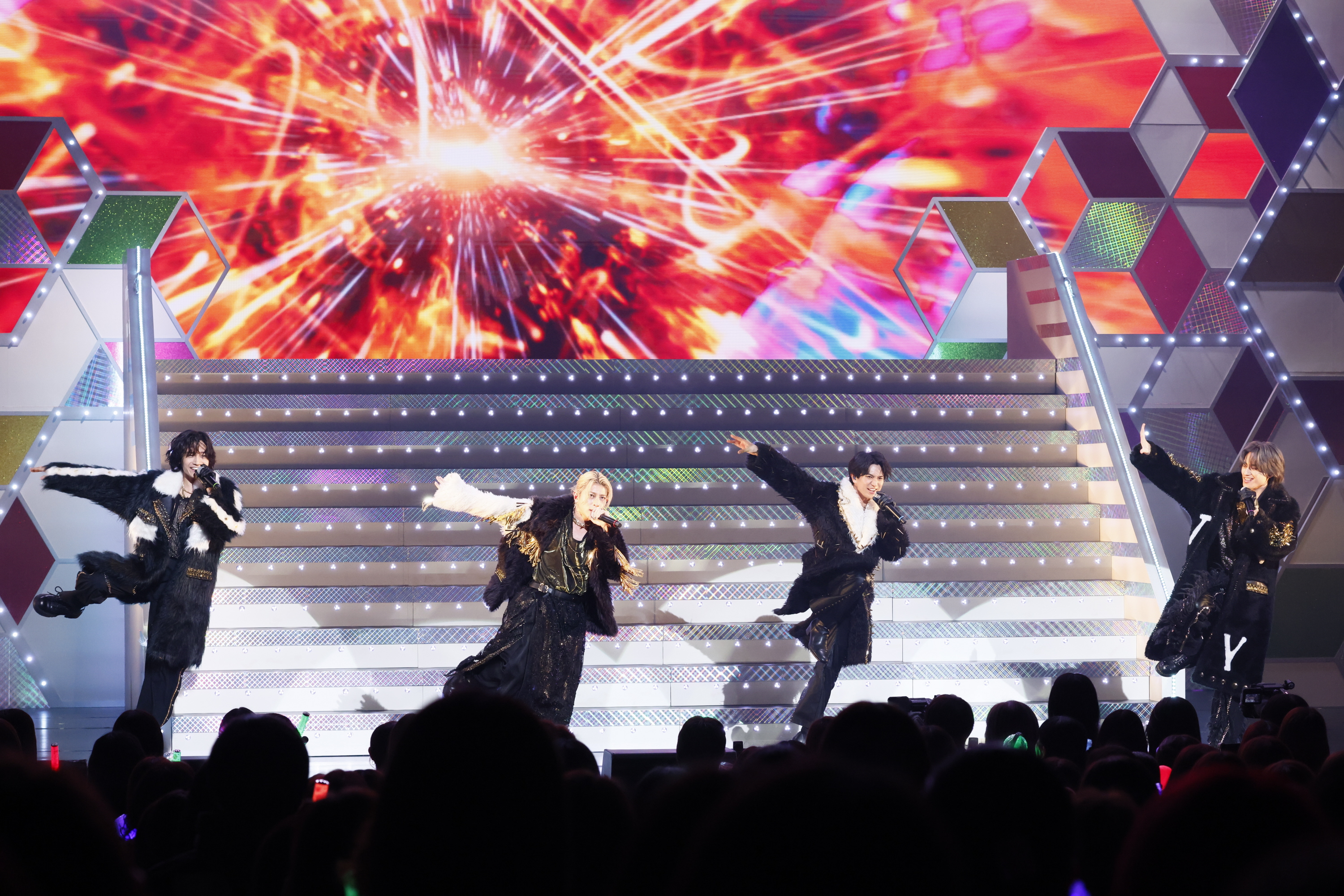 内博貴、関西ジュニア「SUPER Aぇ! 卒業式。」でSUPER EIGHT〝復帰