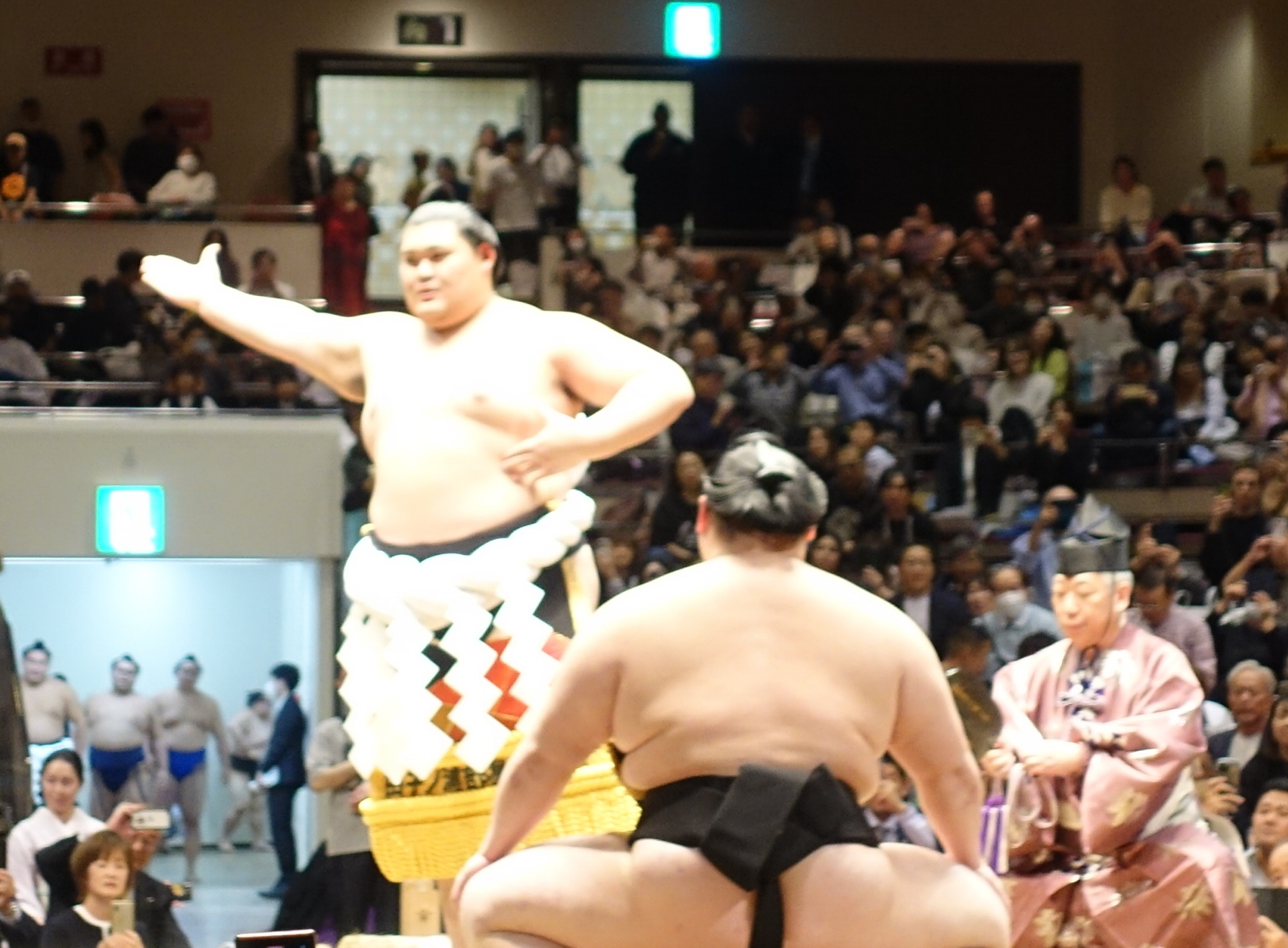 大の里、国技館で初めての横綱土俵入り 有観客で雲竜型を披露「国技館