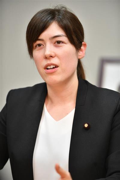 吠えろ 戌 年男 年女 自民党の小野田紀美参院議員 蓮舫氏こそ差別と対立をつくった アグレッシブな空気読まない私を取り戻す 1 3ページ 産経ニュース