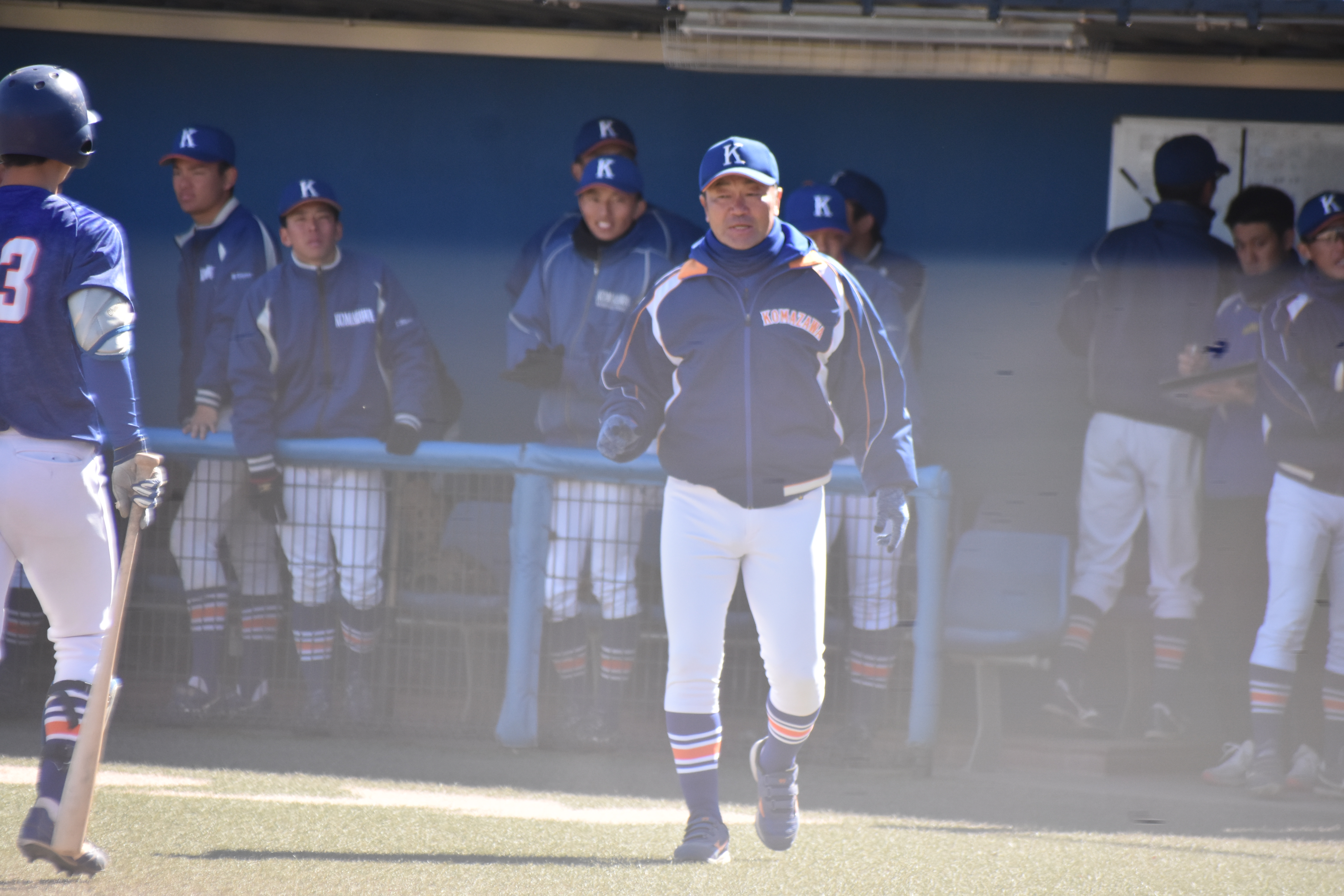 駒大苫小牧高で甲子園夏連覇の駒大・香田新監督はオープン戦初戦、逆転 