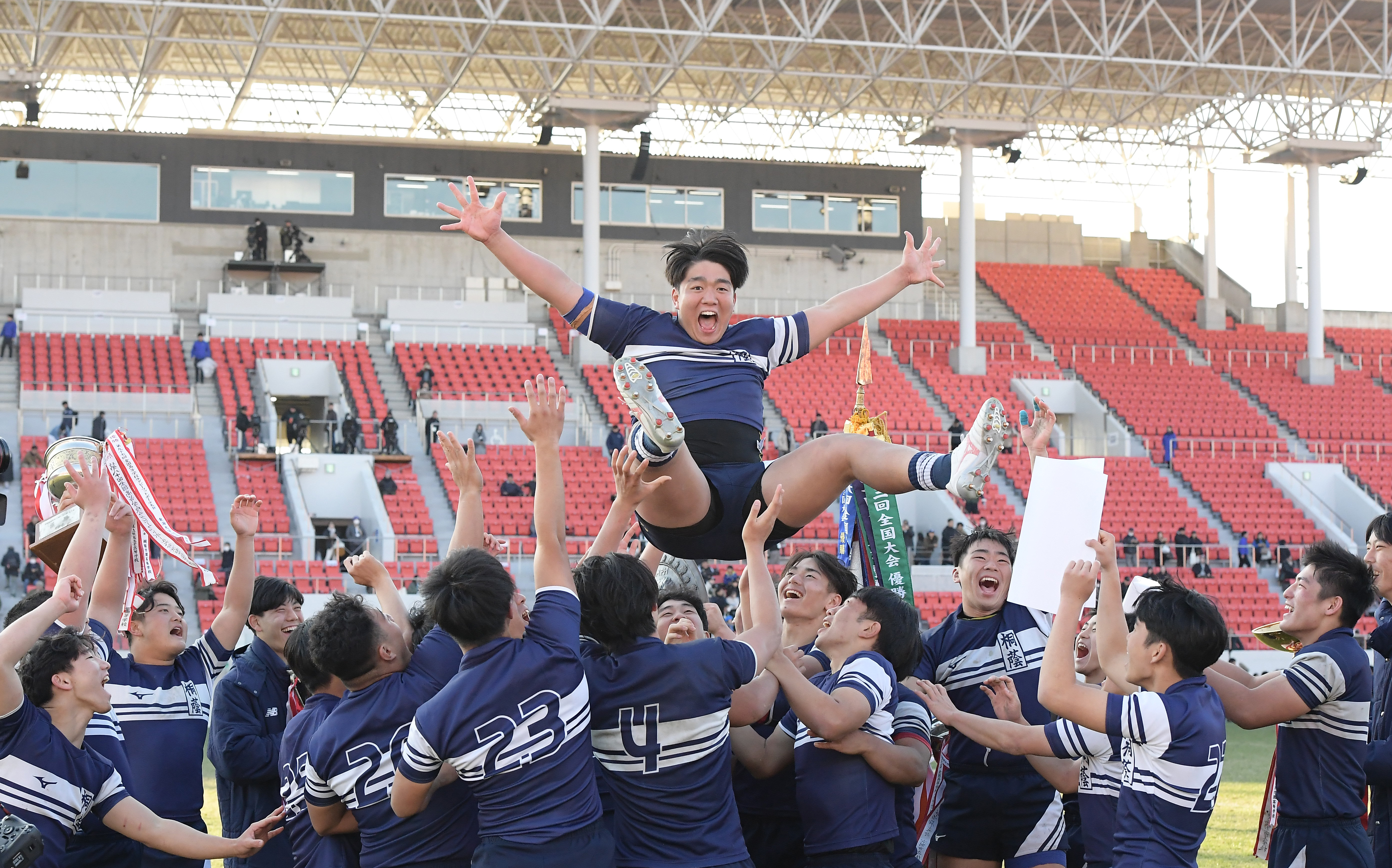 高校ラグビー】桐蔭学園、手負いの主将・堂薗尚悟強行出場の先に待っ