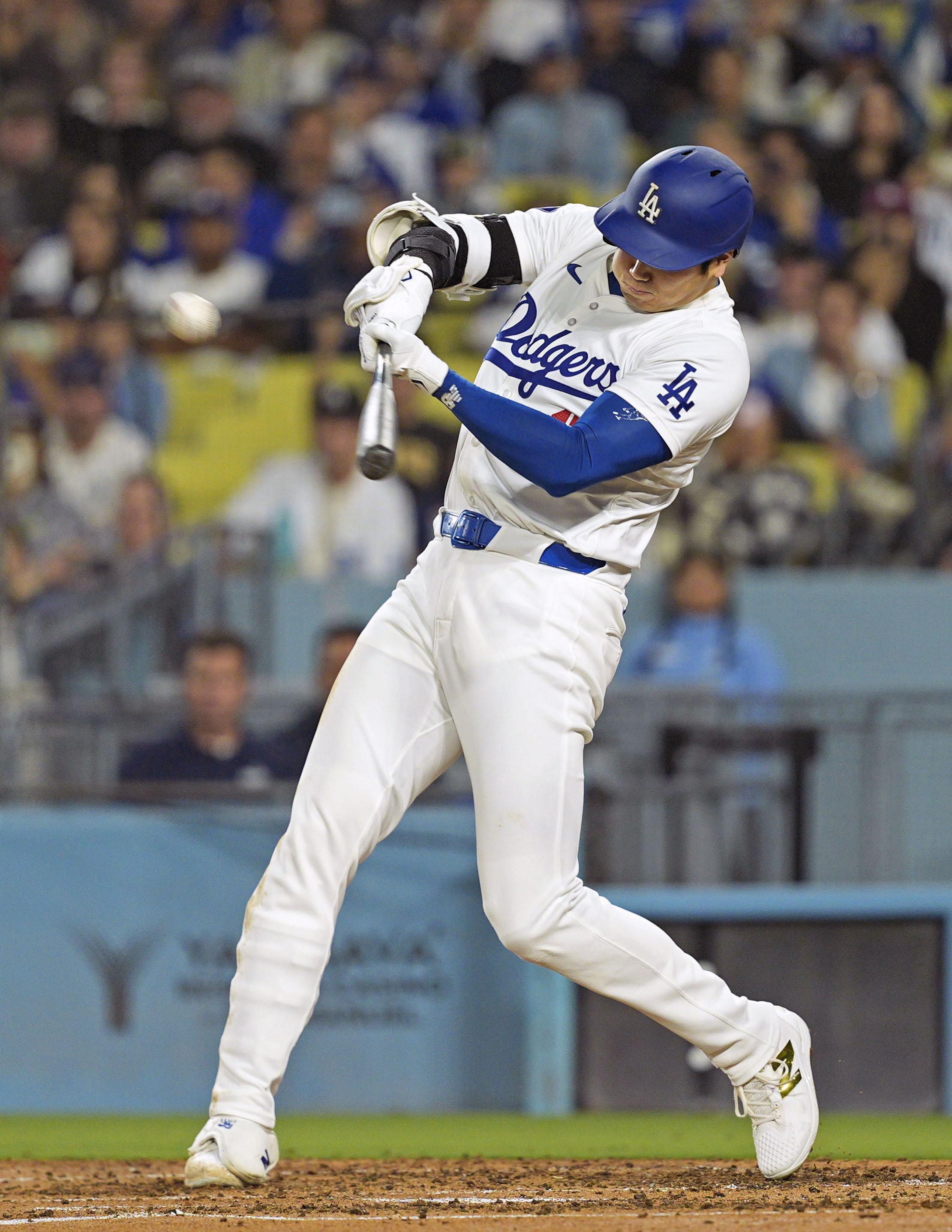 大谷翔平が2試合連続本塁打となる52号2ラン 盗塁も決めて「52－52」に