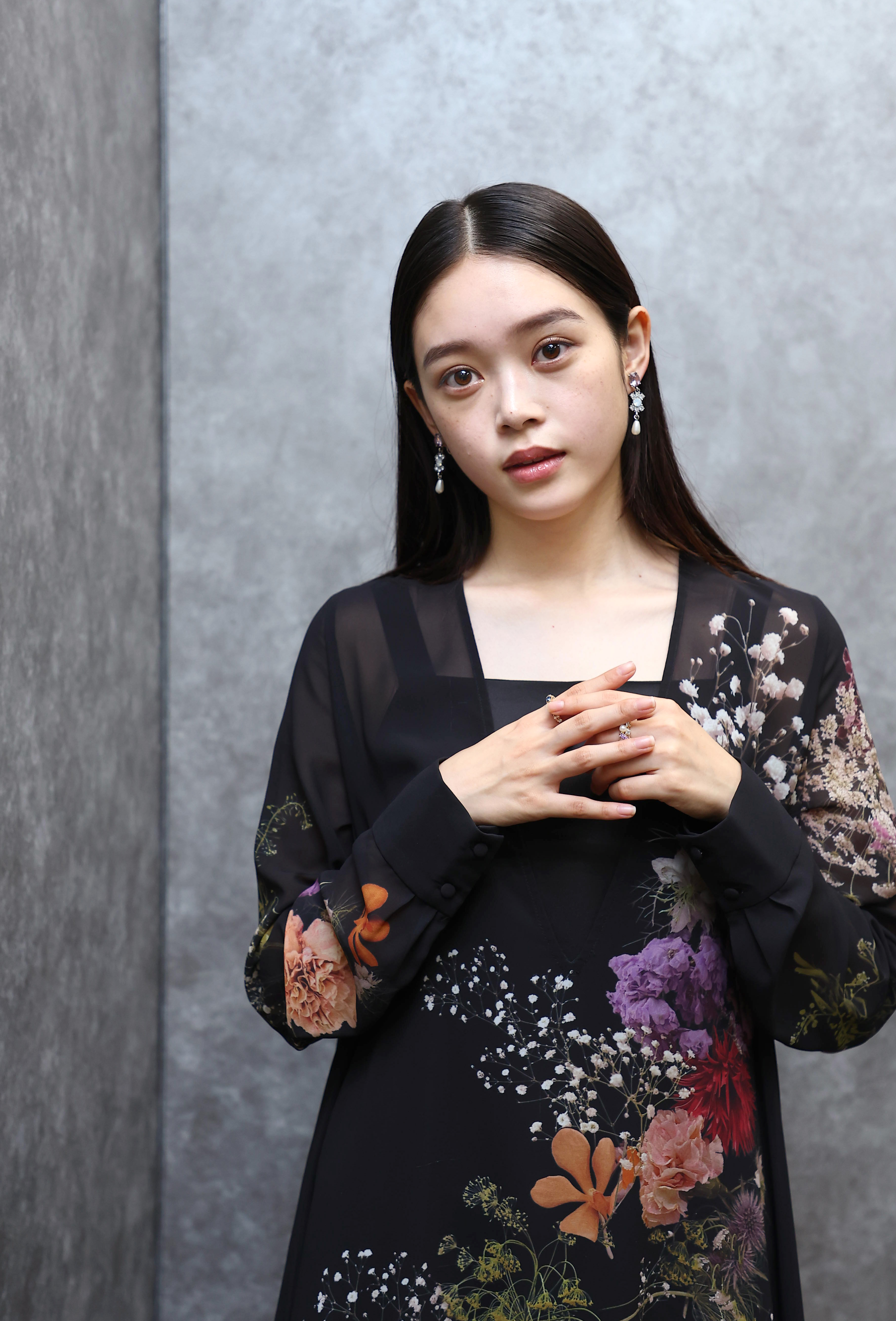 NHK朝ドラ主演の高石あかりさん ダンスグループから俳優に 舞台版鬼滅