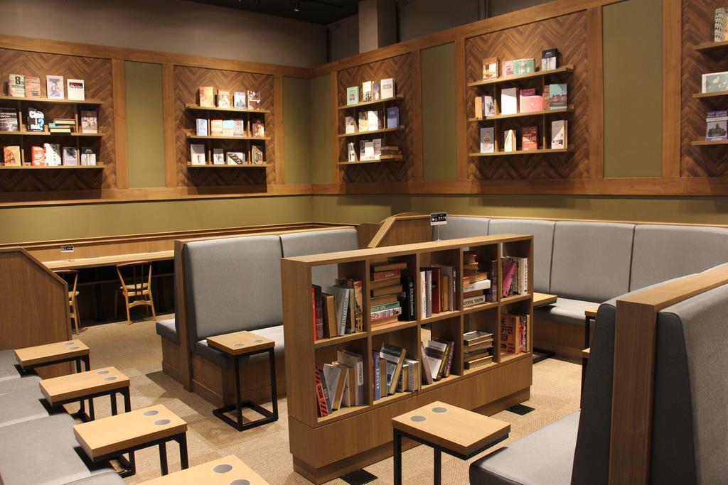 tsutaya カフェ オファー 本