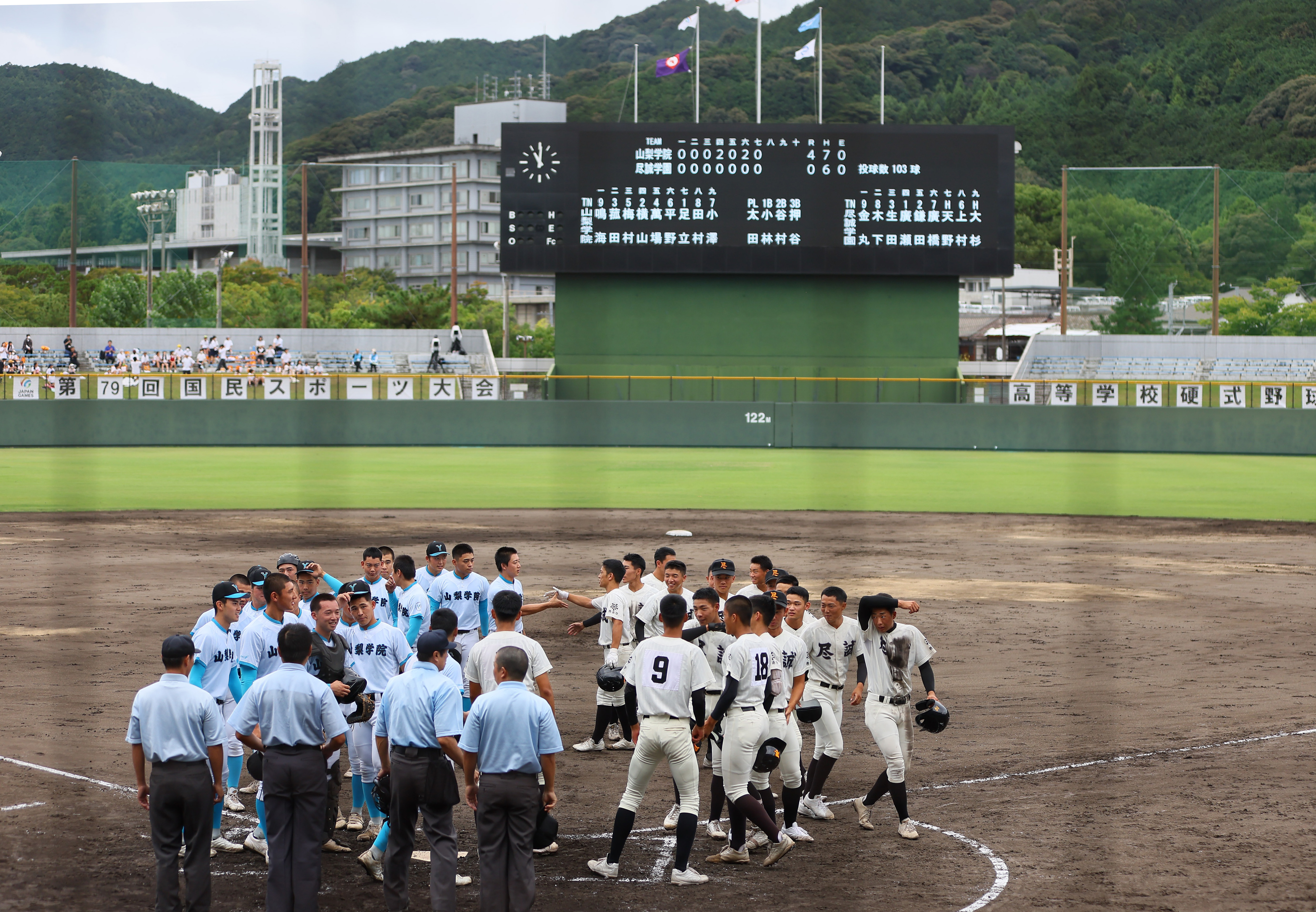 サイン「33番」を盗んだ？ 母校相手にインターセプト、独走トライで