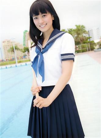 脊山麻理子　着衣 脊山麻理子永遠の青春満喫！セーラー服や競泳用水着など披露 - サンスポ