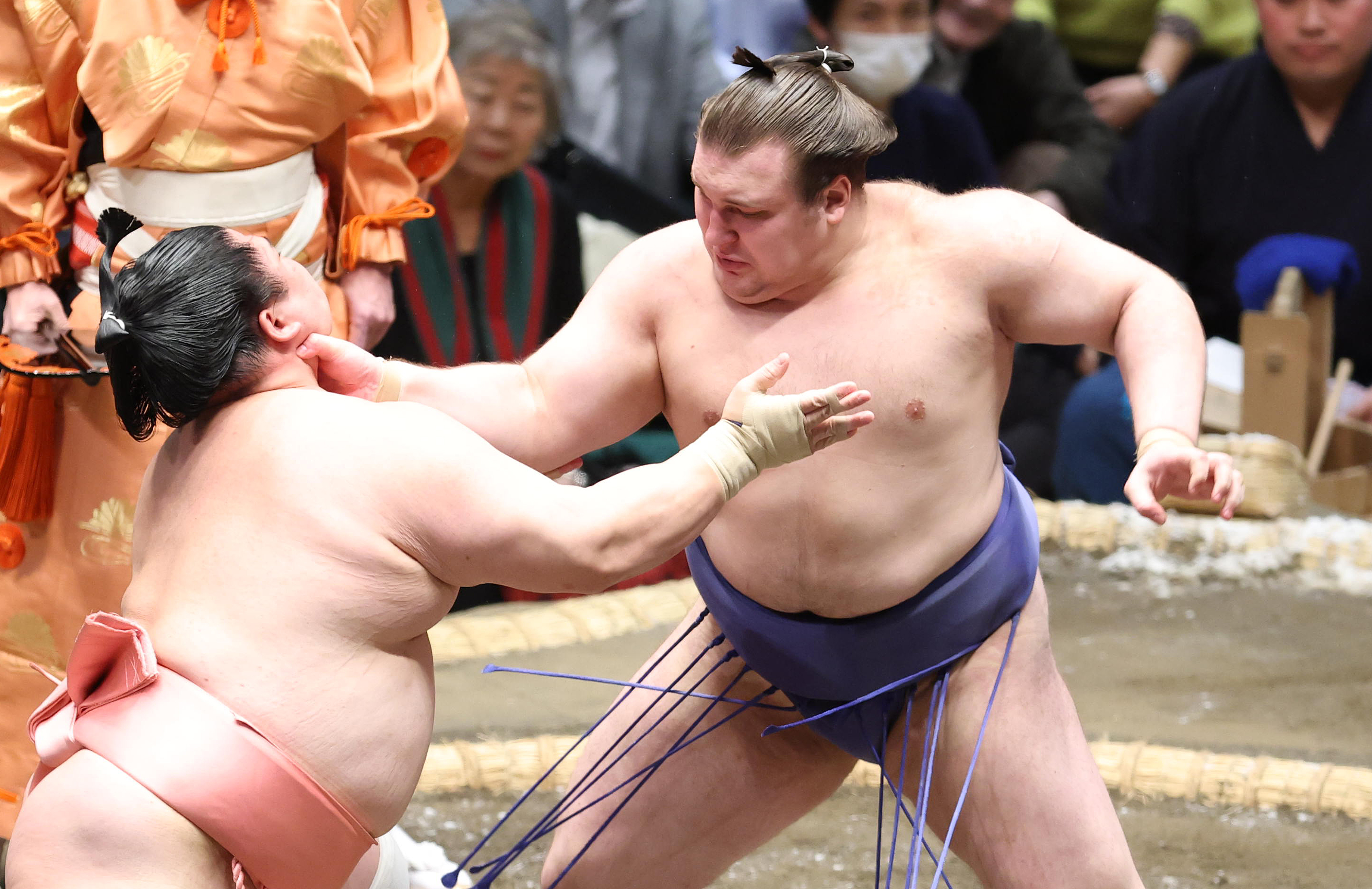 安青錦、新大関初白星「ここからが始まり」 師匠は朝に明治神宮へ参拝