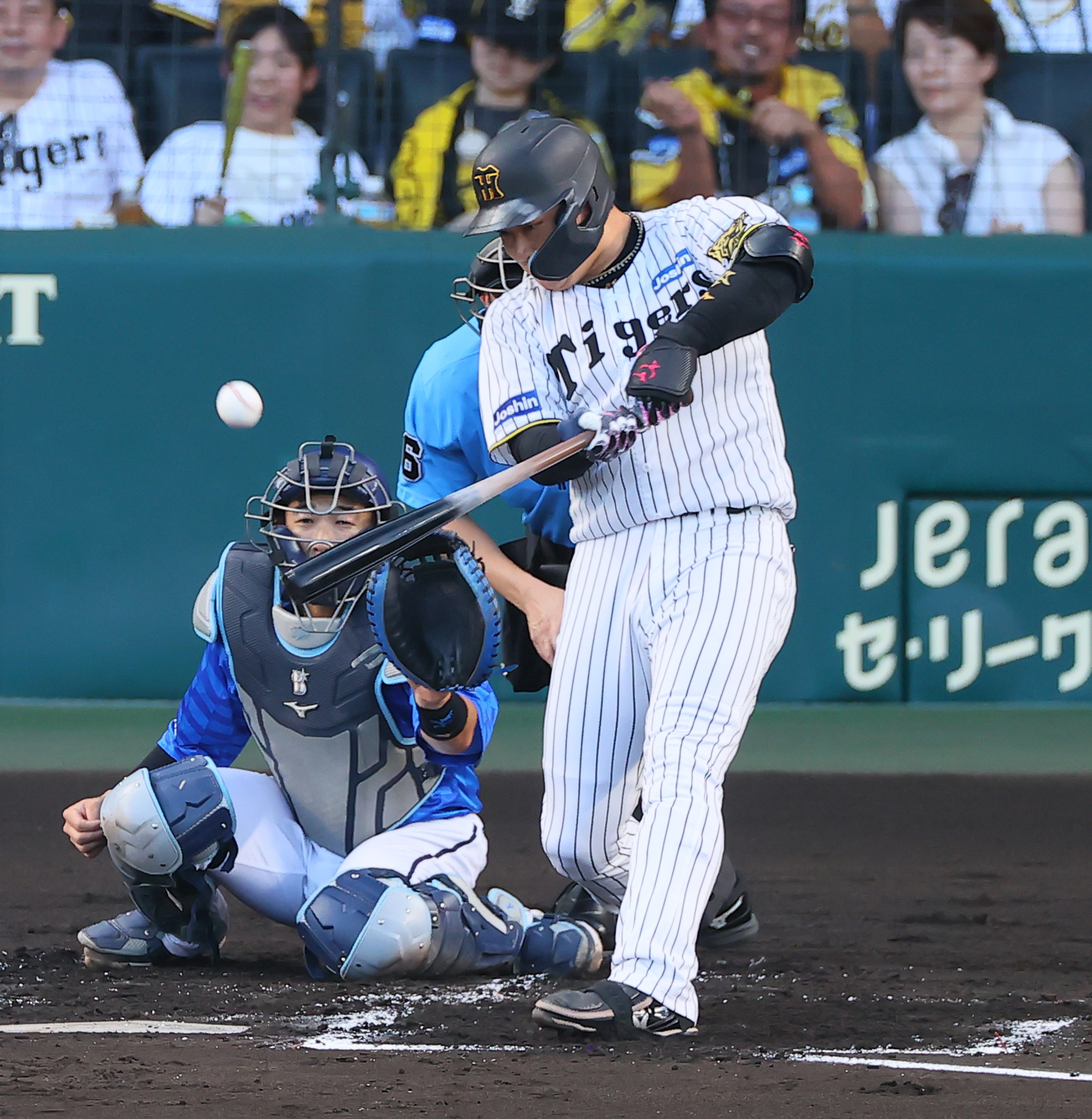 阪神・大山、「何とか一本」苦手ケイ撃ちでV撃 前半戦ラスト痛恨