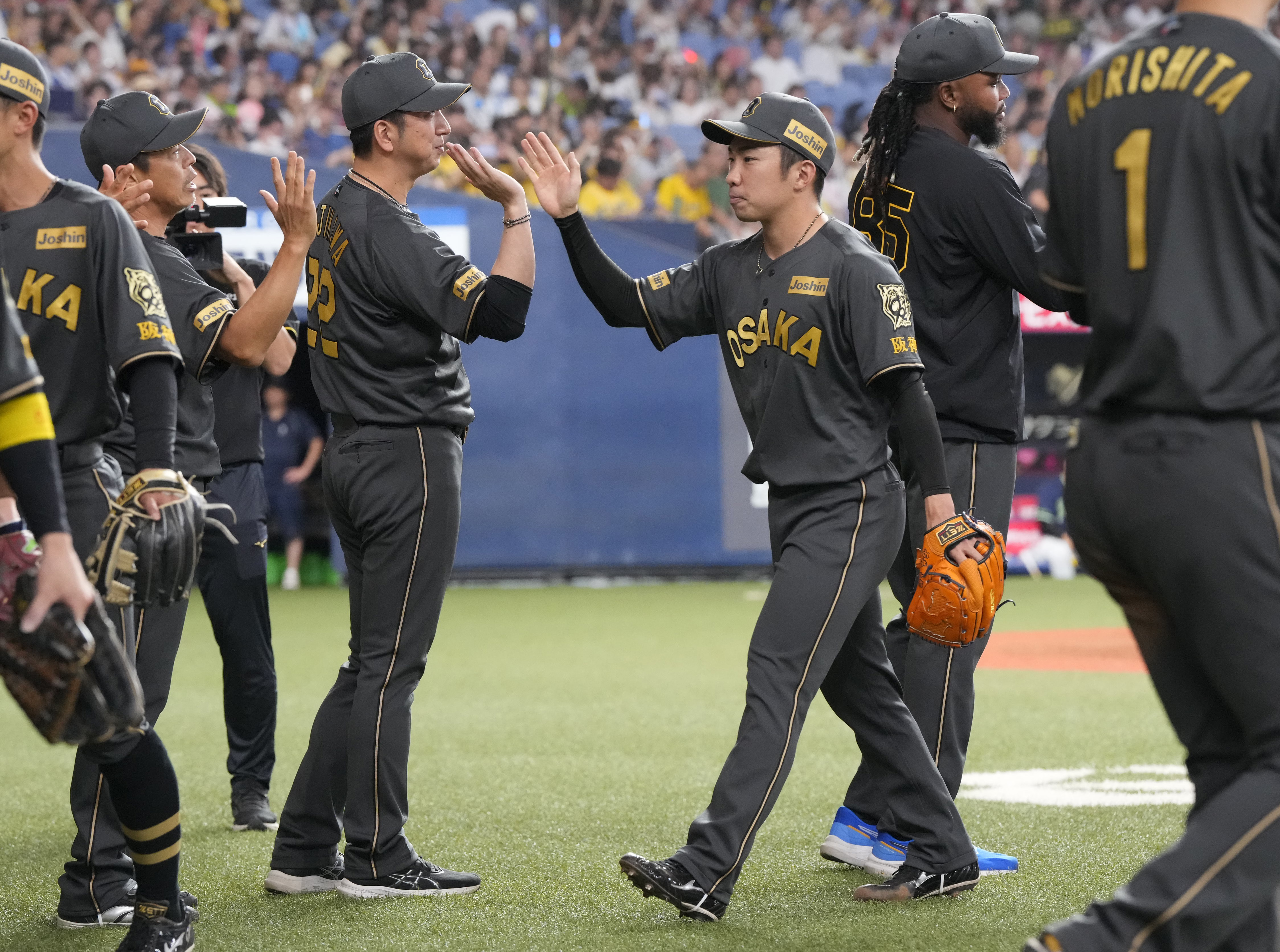 阪神 2点セット 3CFNSYVFURLOPGNUH2SW3TVXLQ.jpg