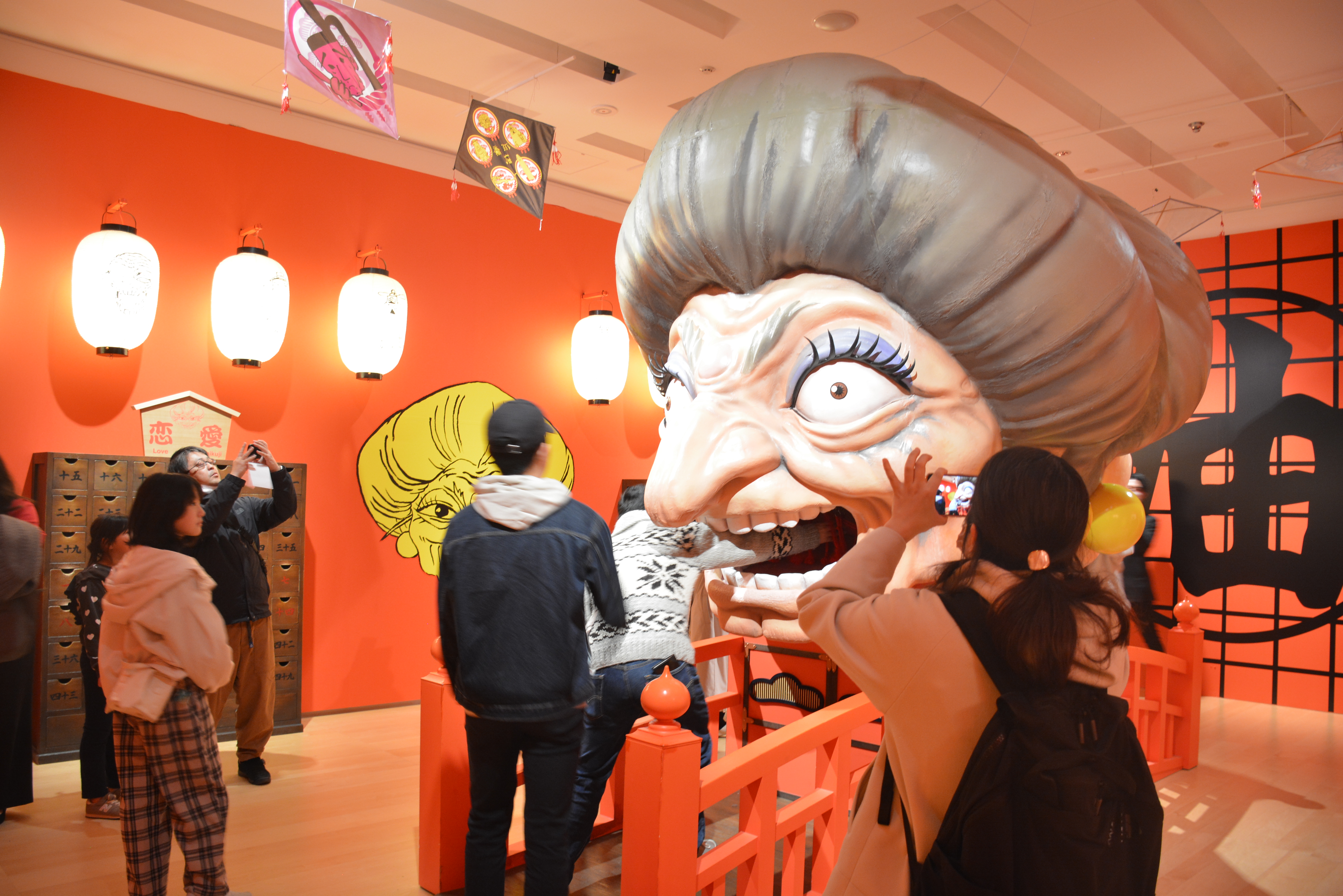 【クリーニング済み】海外公式　千と千尋の神隠し　ハク　スカジャン　ジブリ　横須賀 鈴木敏夫とジブリ展」横須賀美術館で20日開幕 最大の見どころは