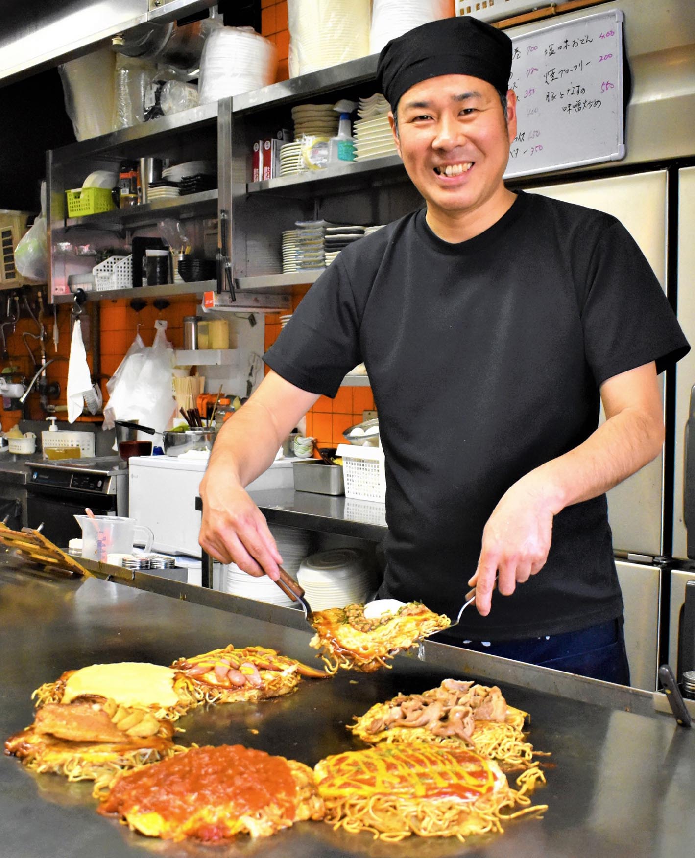 お好み焼きにフィッシュアンドチップス？ 広島に「G7サミット焼き