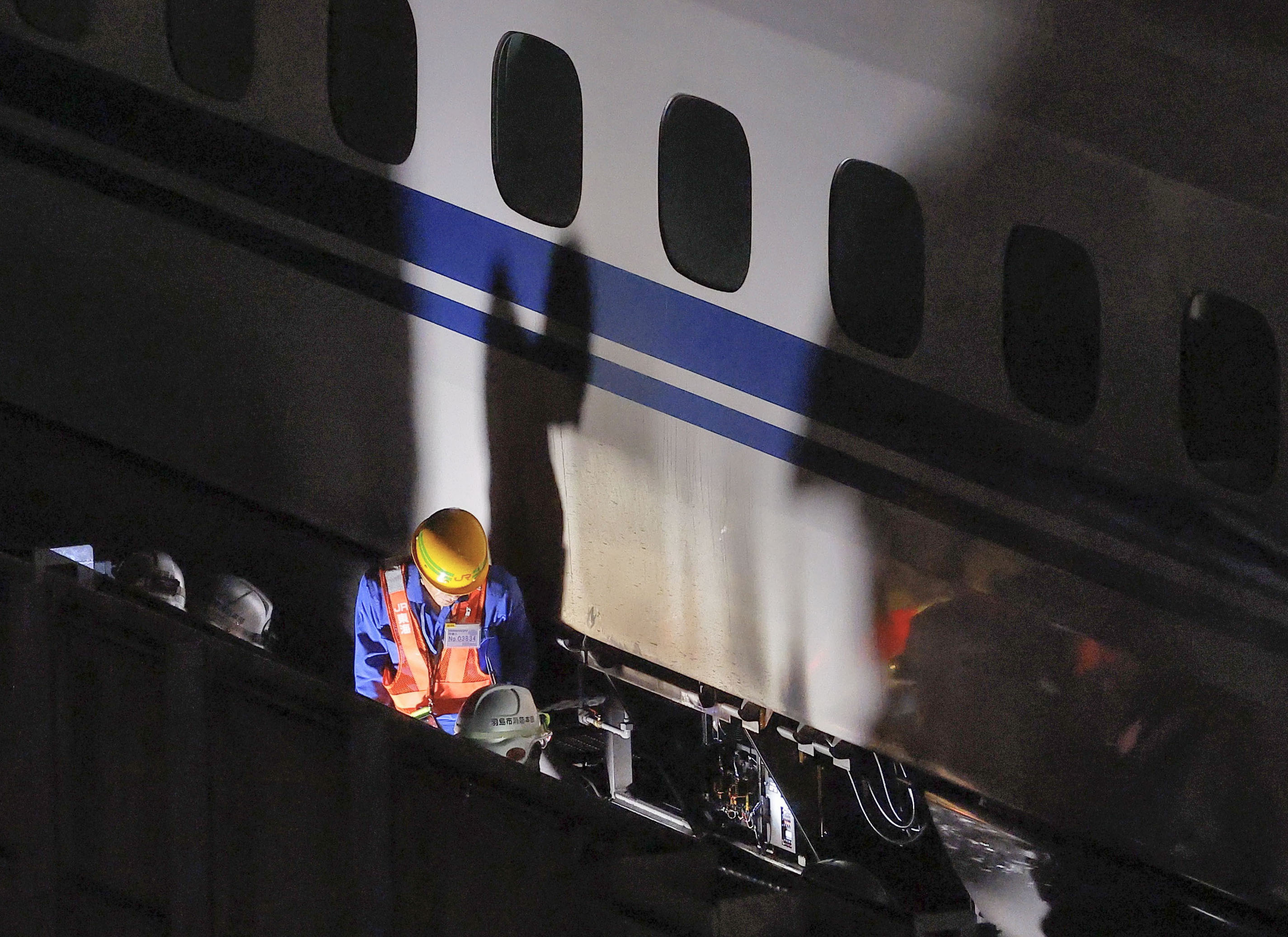 JR東海 こだま新幹線の発煙 6月に導入したばかりの車両の床下の機器