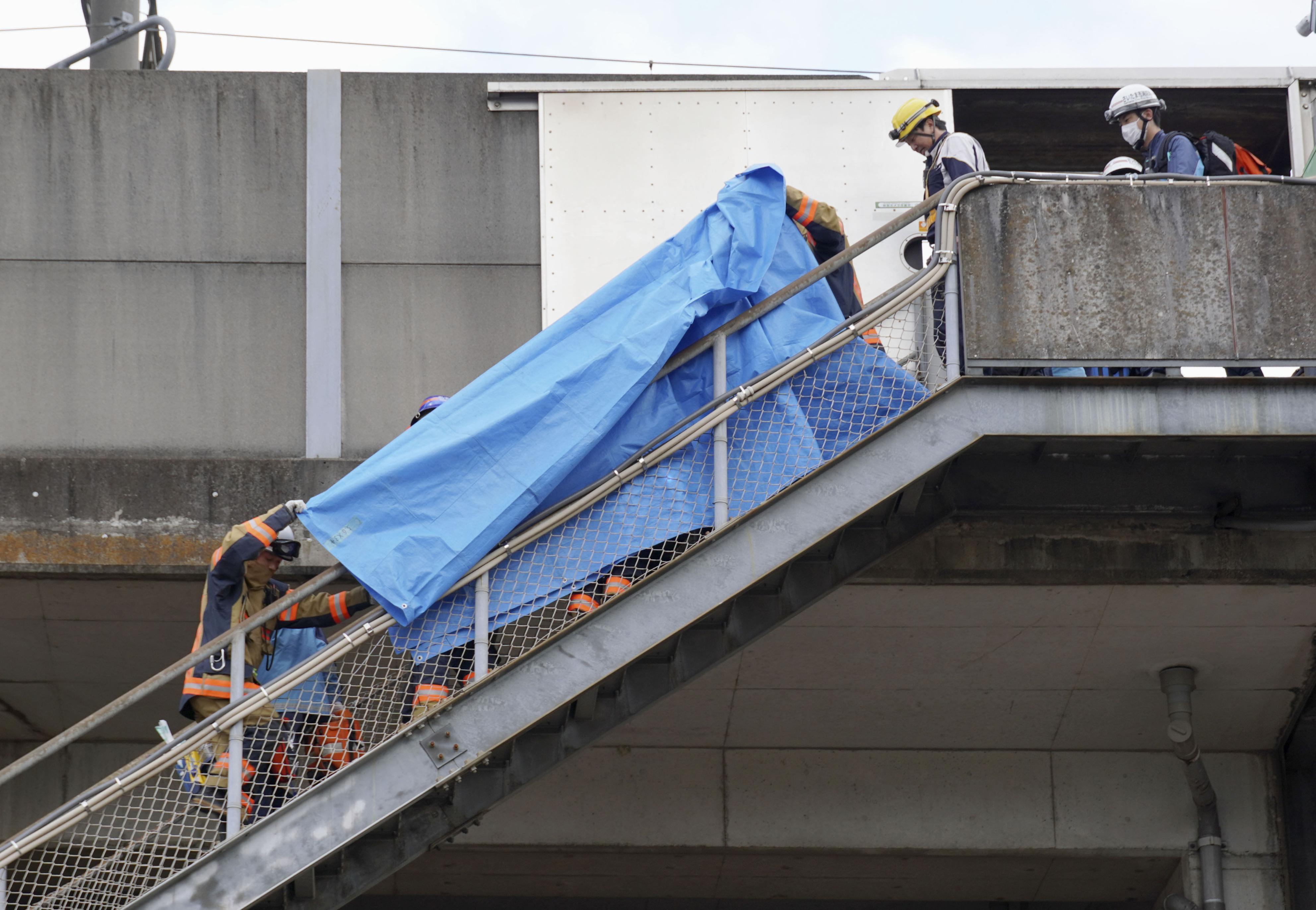 新幹線 作業員 死亡