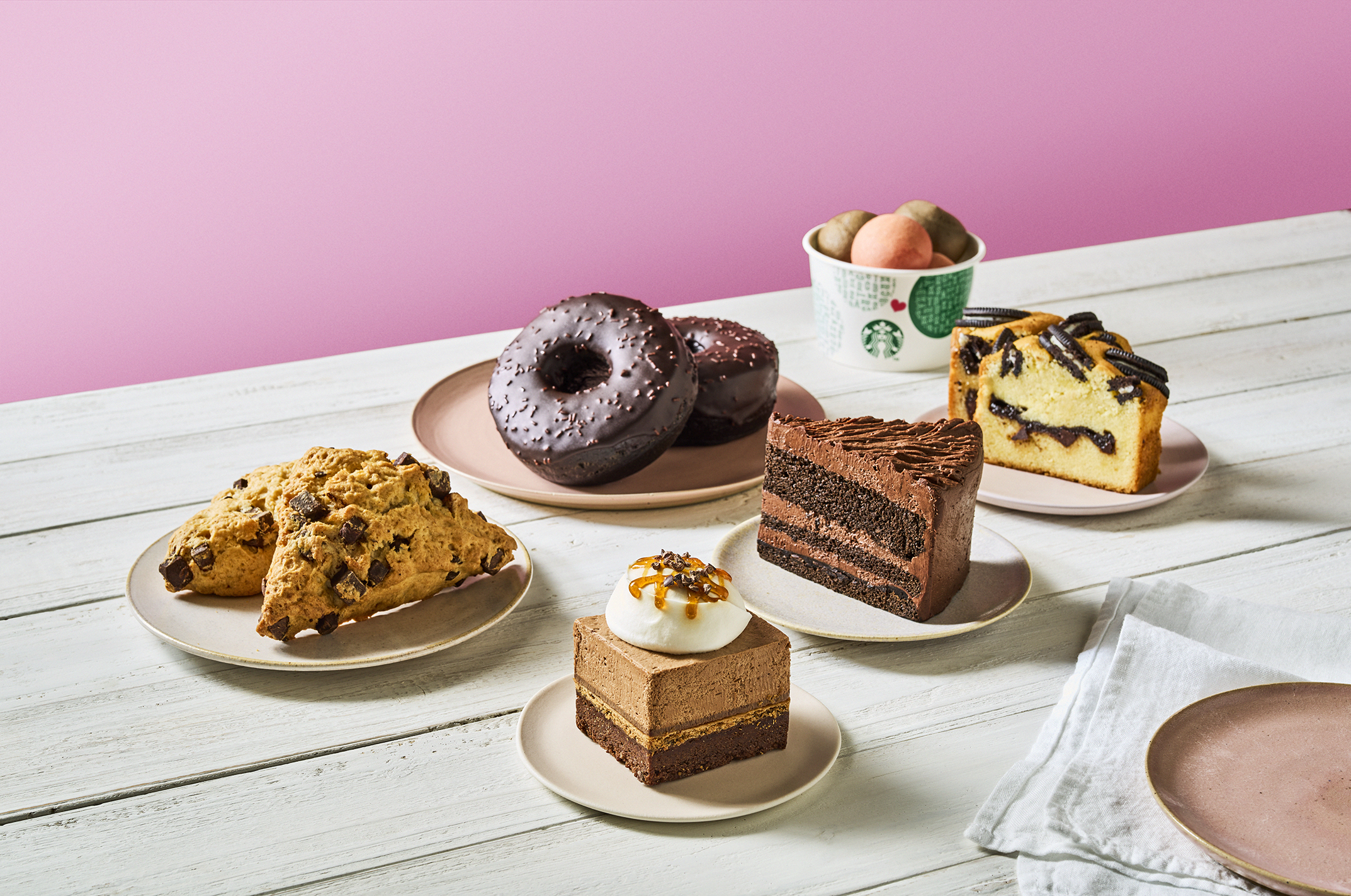 ☆専用☆　　チップスター4種とチョコバット・チョコケーキ スタバ新作「チョコレートケーキ」などフード8品 18日から販売 - イザ！