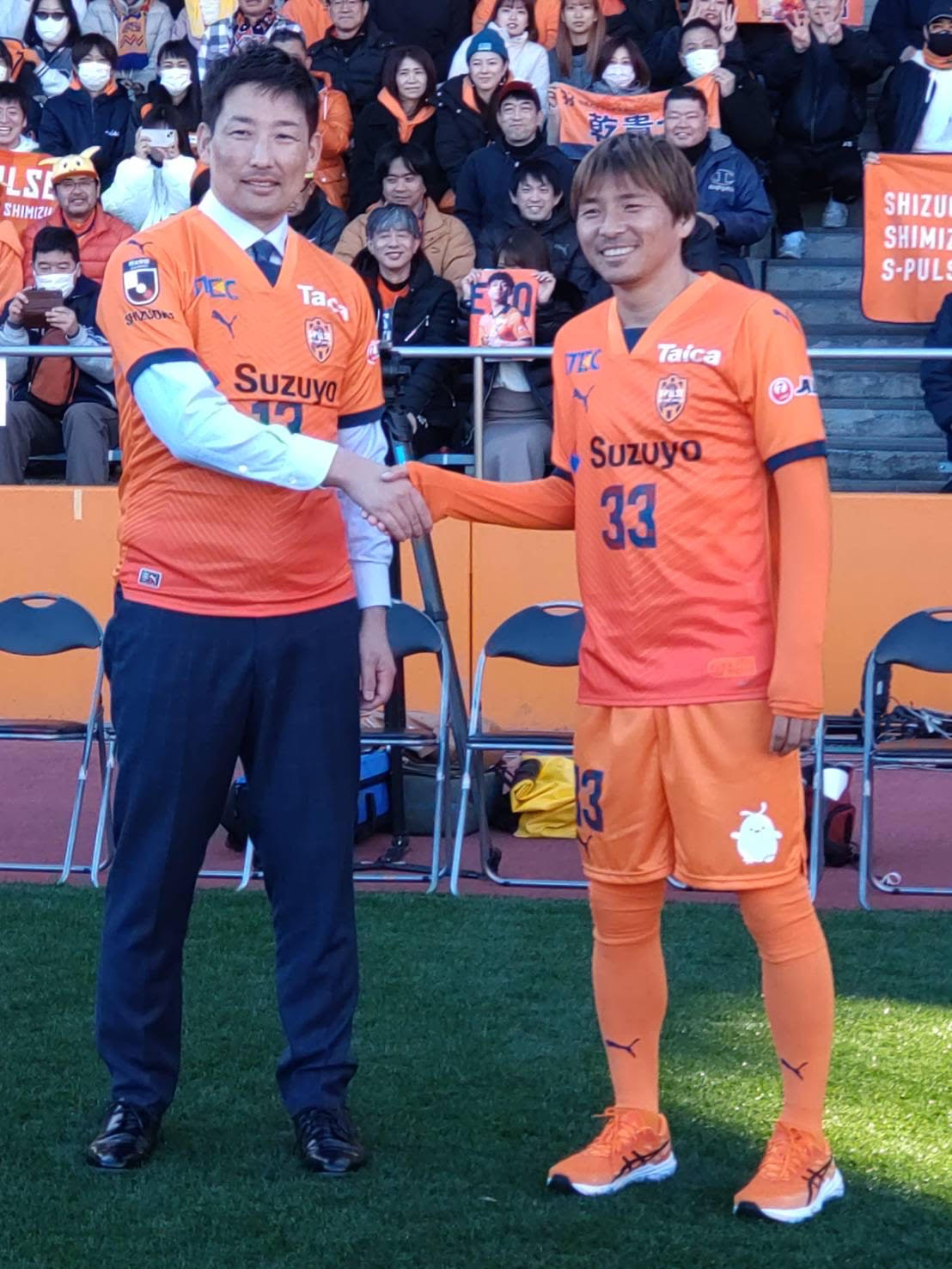 阪神・岩崎優、清水エスパルスの新体制発表会見にサプライズ登場！ 乾