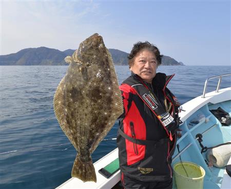 良型ヒラメ 生きエサで高級魚ｇｅｔ 関西フィッシング サンスポ