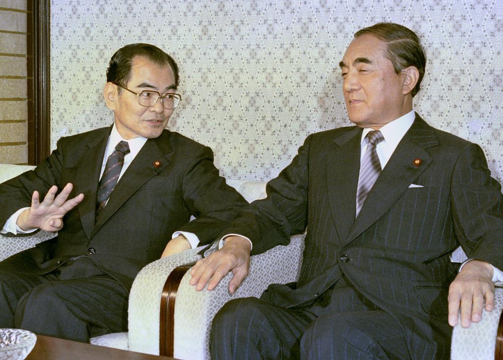 政治デスクノート】昭和の大宰相に挑んだ社会党のエース - 産経ニュース