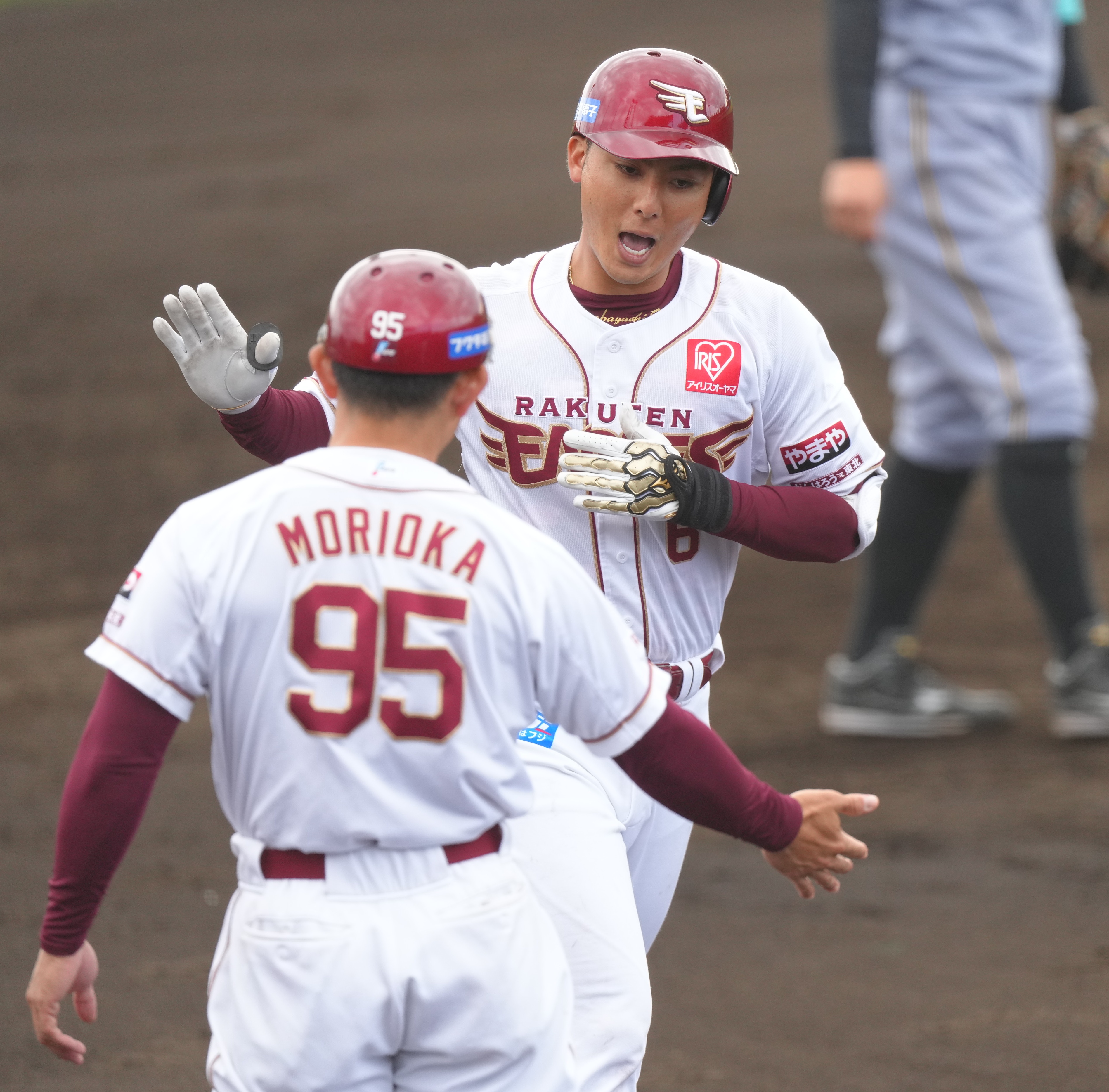 楽天・村林一輝、納得の1号 宗山と正遊撃手争いバチバチ - サンスポ
