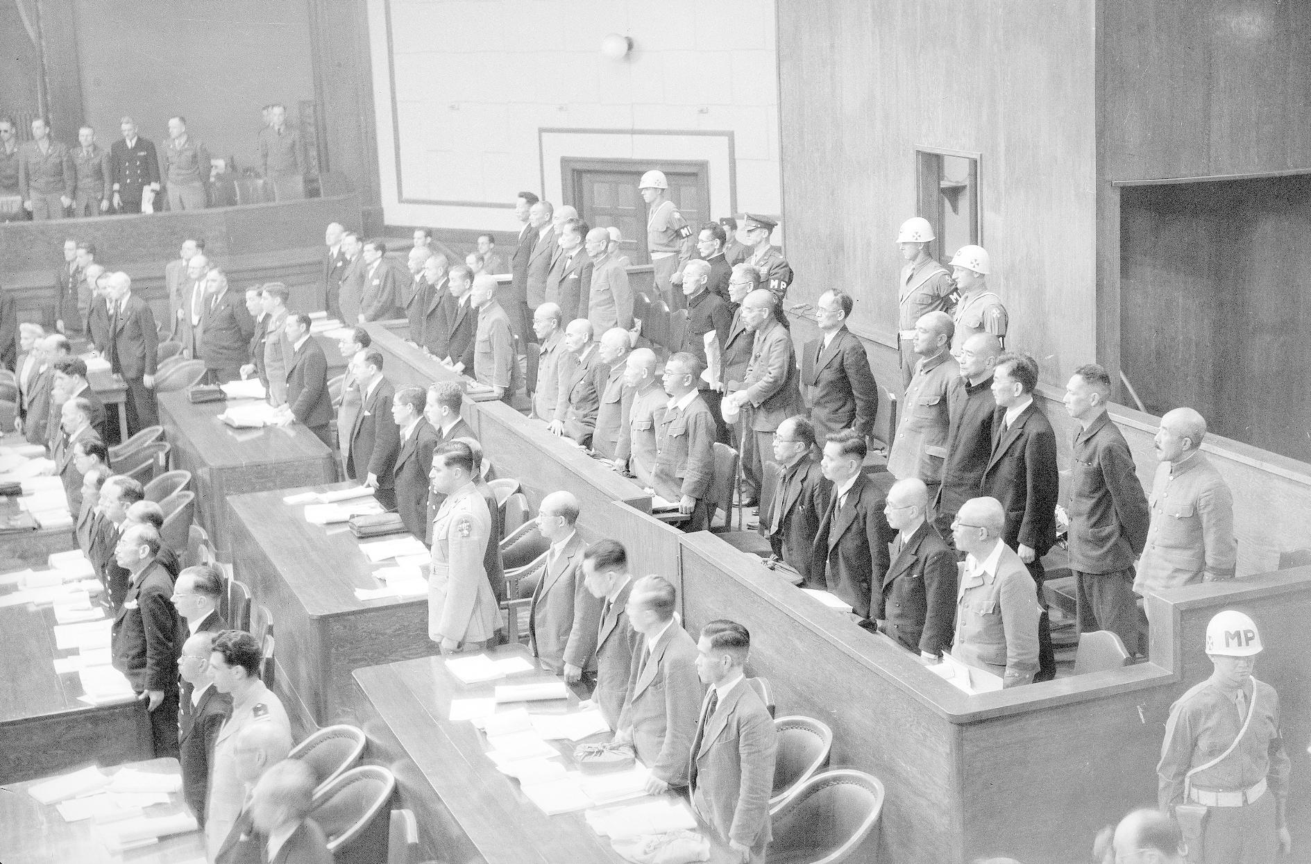 昭和23年 連合國軍の司令等に基く損失に對する補償について 大蔵省管理局長 プレイバック「昭和100年」は「昭和21年」東京裁判始まる GHQが