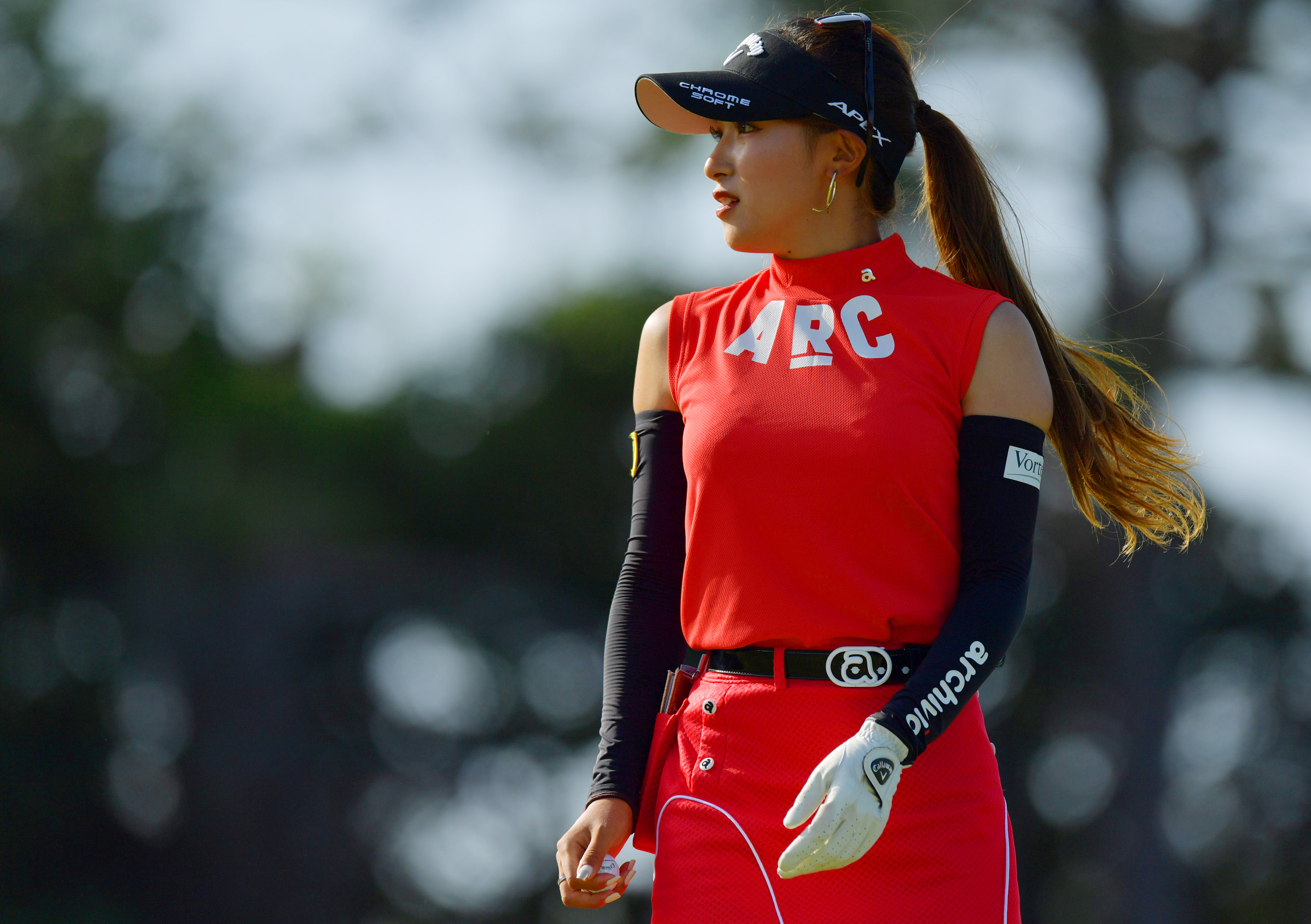 レイチェル〟臼井麗香が好発進 ゴルフ界のビジュアルクイーン、首位と