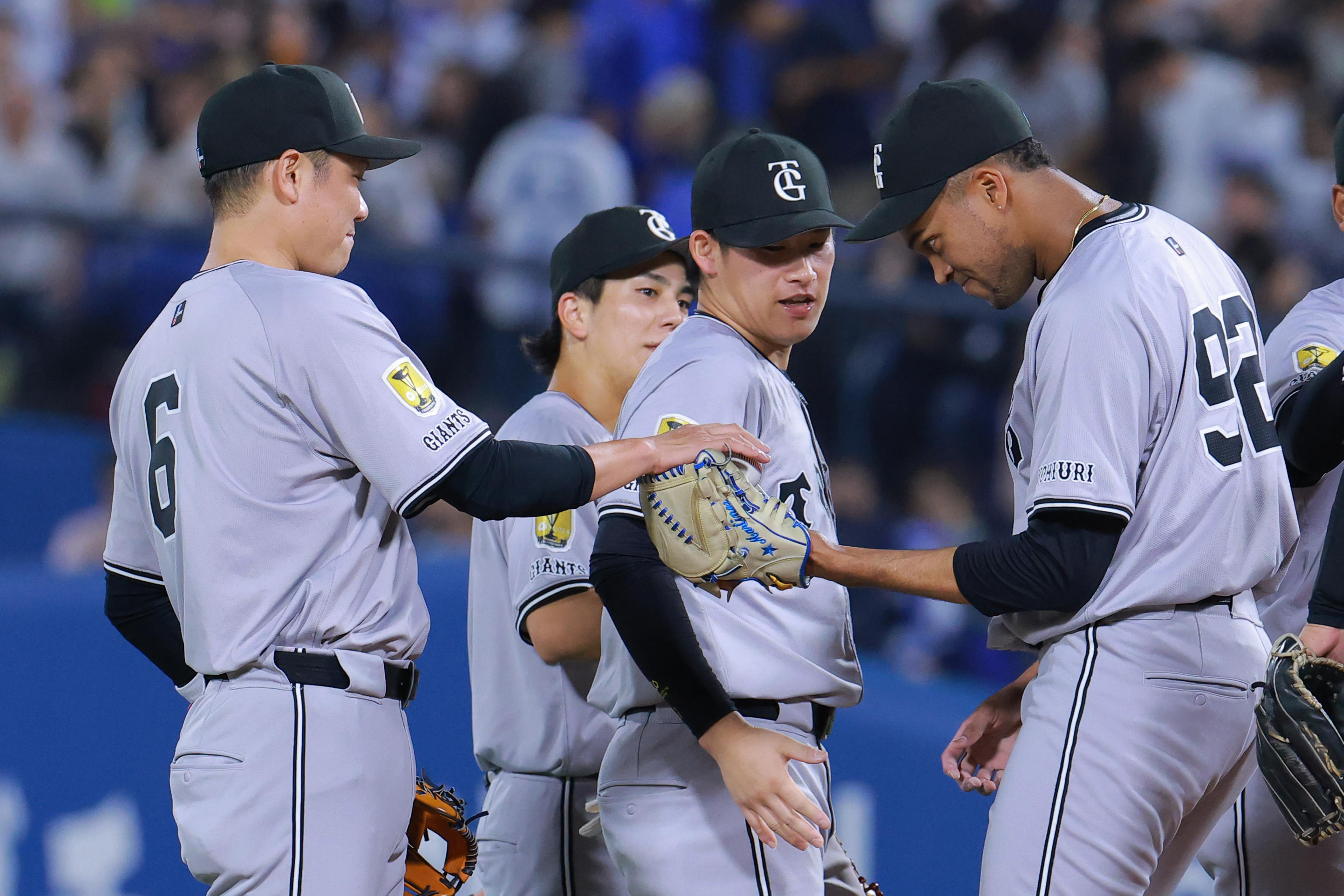 巨人・マルティネスが3試合ぶりの27セーブ 「誹謗中傷や心ない