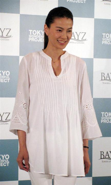 画像・写真】落書き騒動、ママ友トラブル…江角マキコさん、投資詐欺に