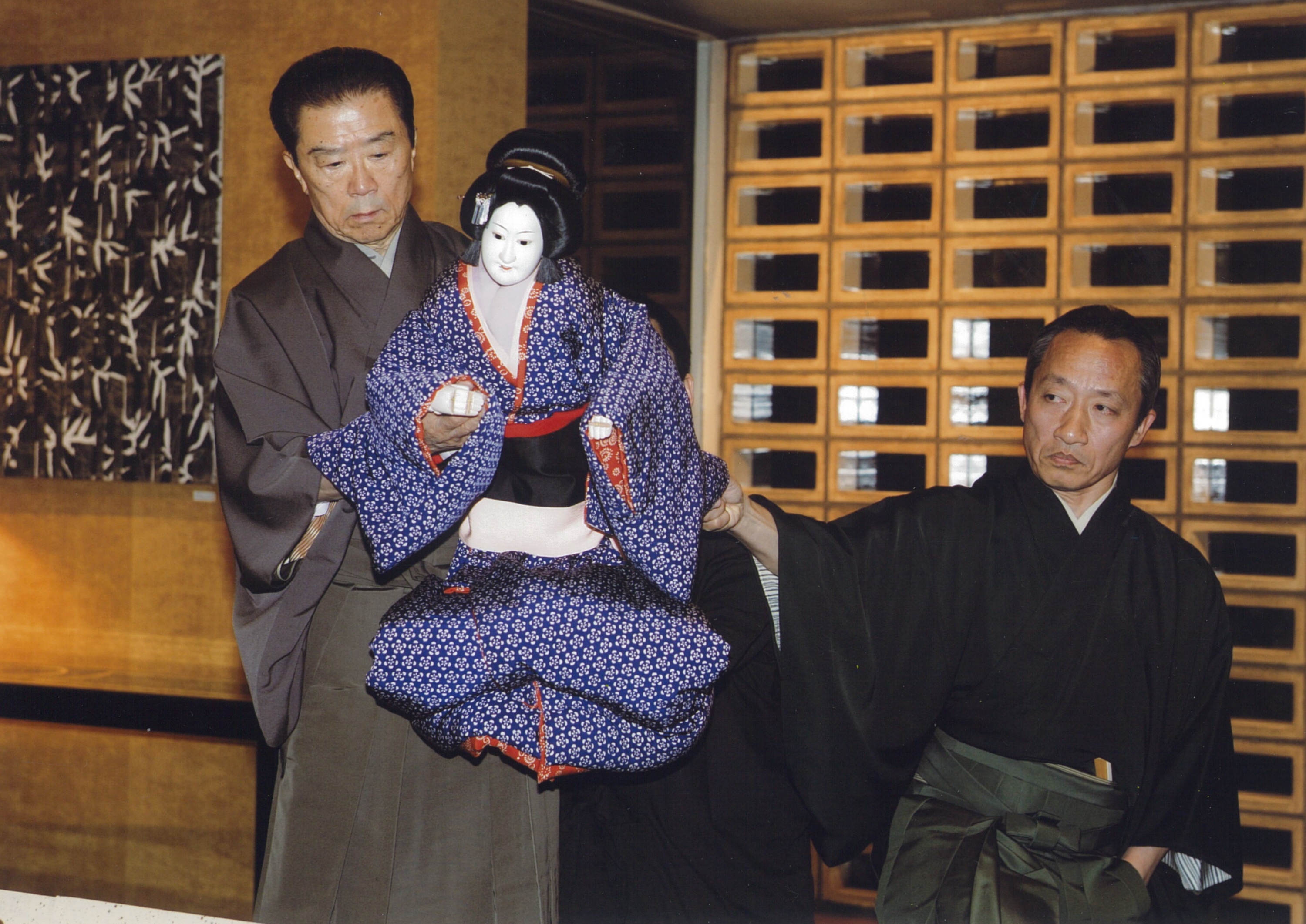 鍛えられた「人間国宝の息子」実力主義を次代に / 文楽人形遣い・桐竹