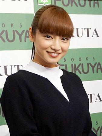 平愛梨が ヒルナンデス 卒業で涙 長友さんを支えていきたい イザ