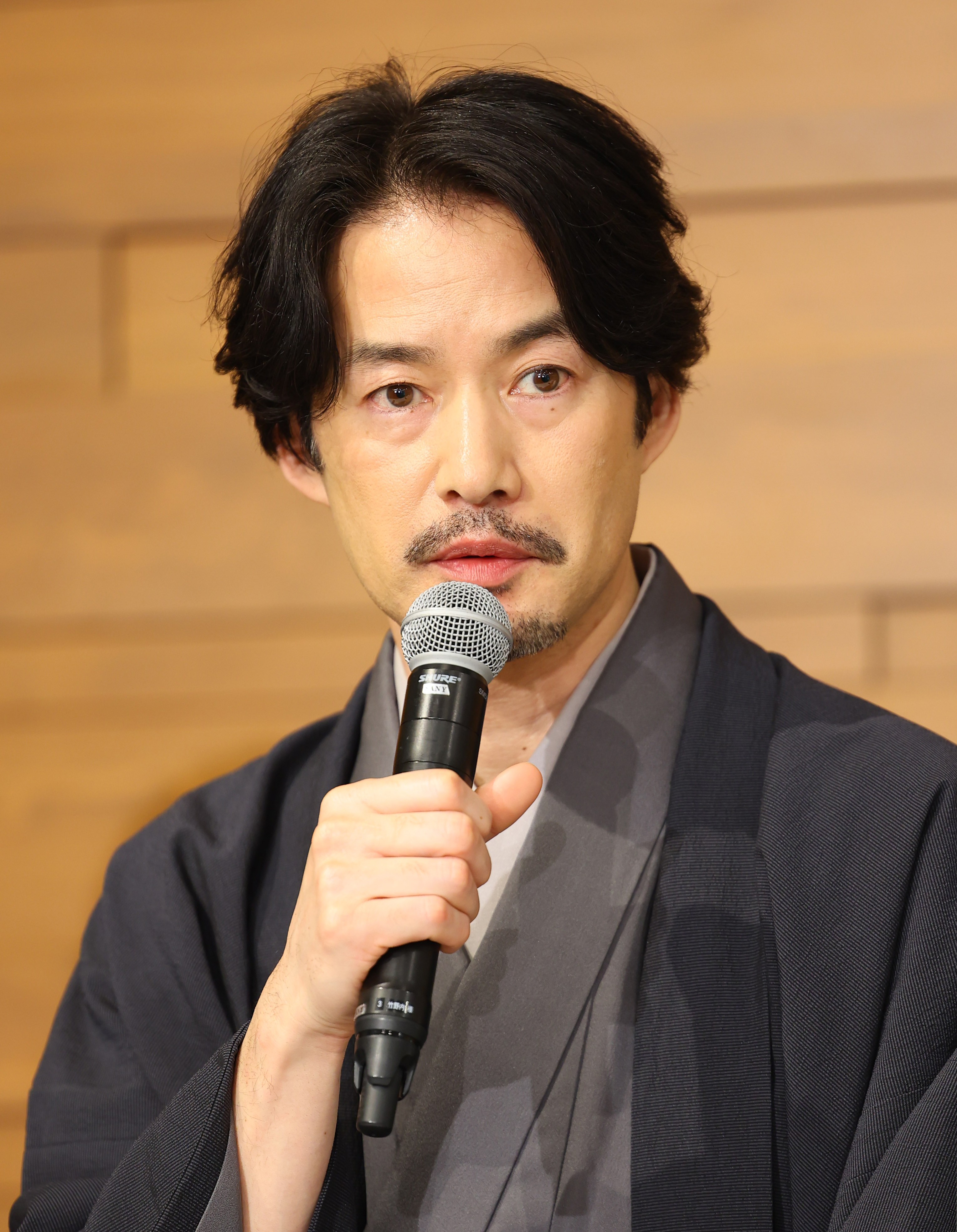 イケオジ”竹野内豊の美しすぎる直筆手紙をもらい中沢元紀「泣きそう 