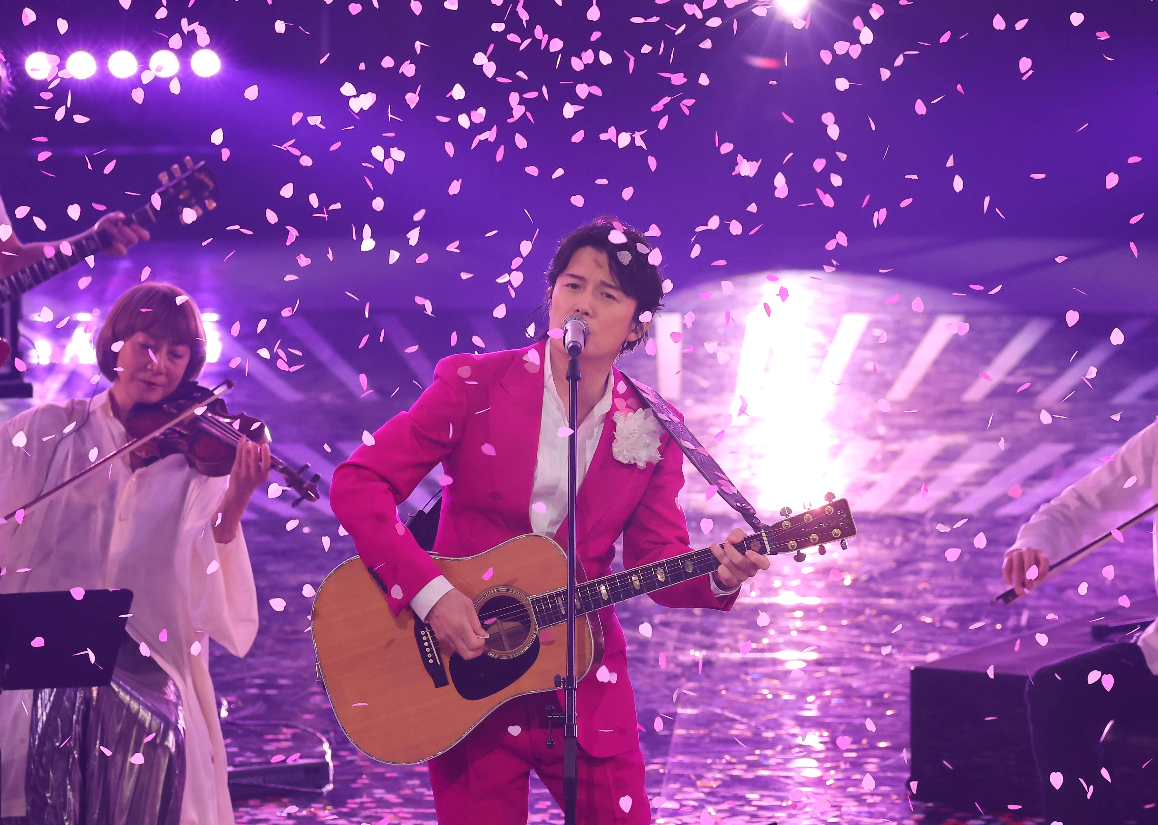 紅白ライブ】（完）福山雅治「桜坂」で大トリ 勝利は3年ぶりに白組