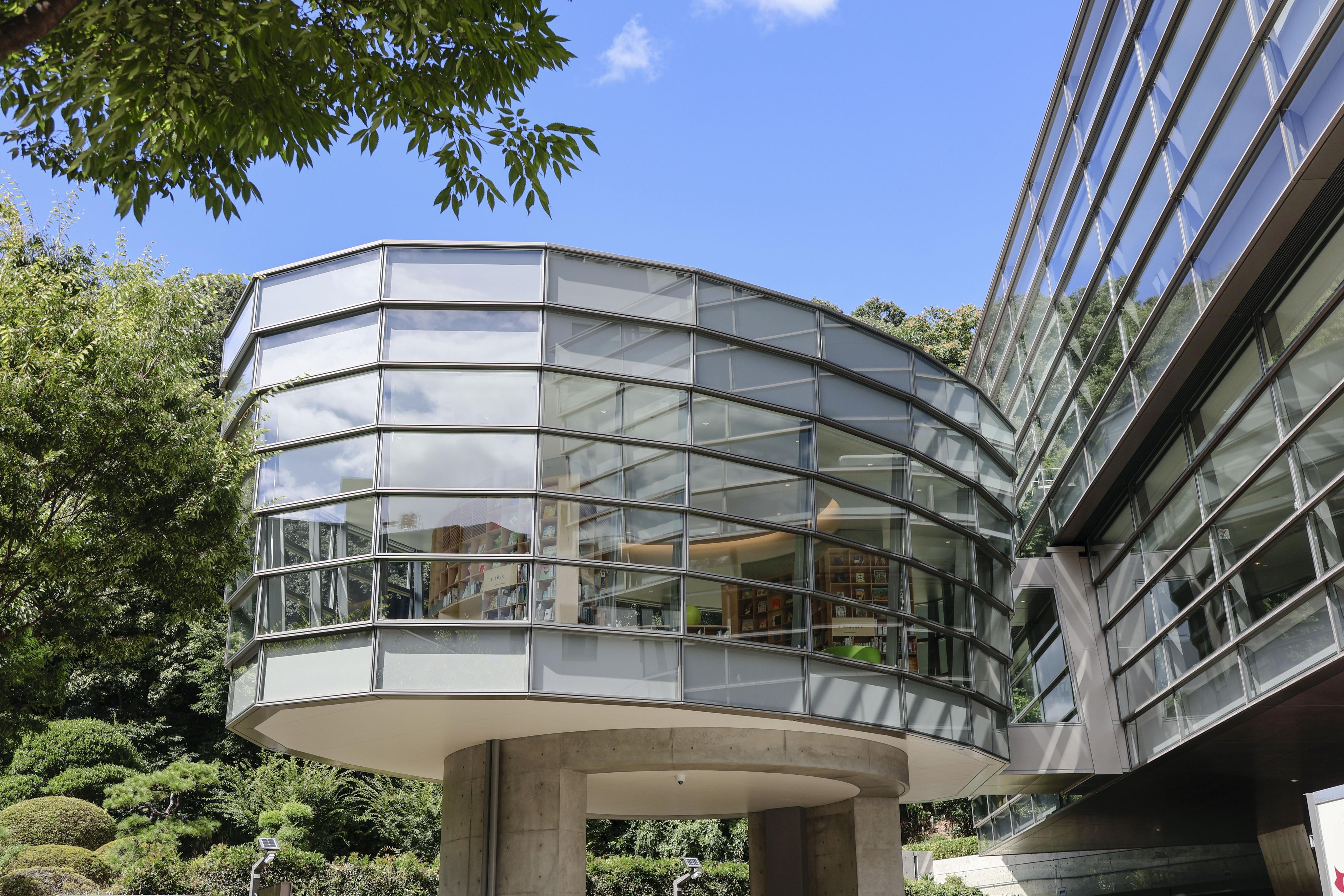 松山から世界へ」安藤忠雄さん寄贈の子供向け図書館開館へ 坂の上の雲