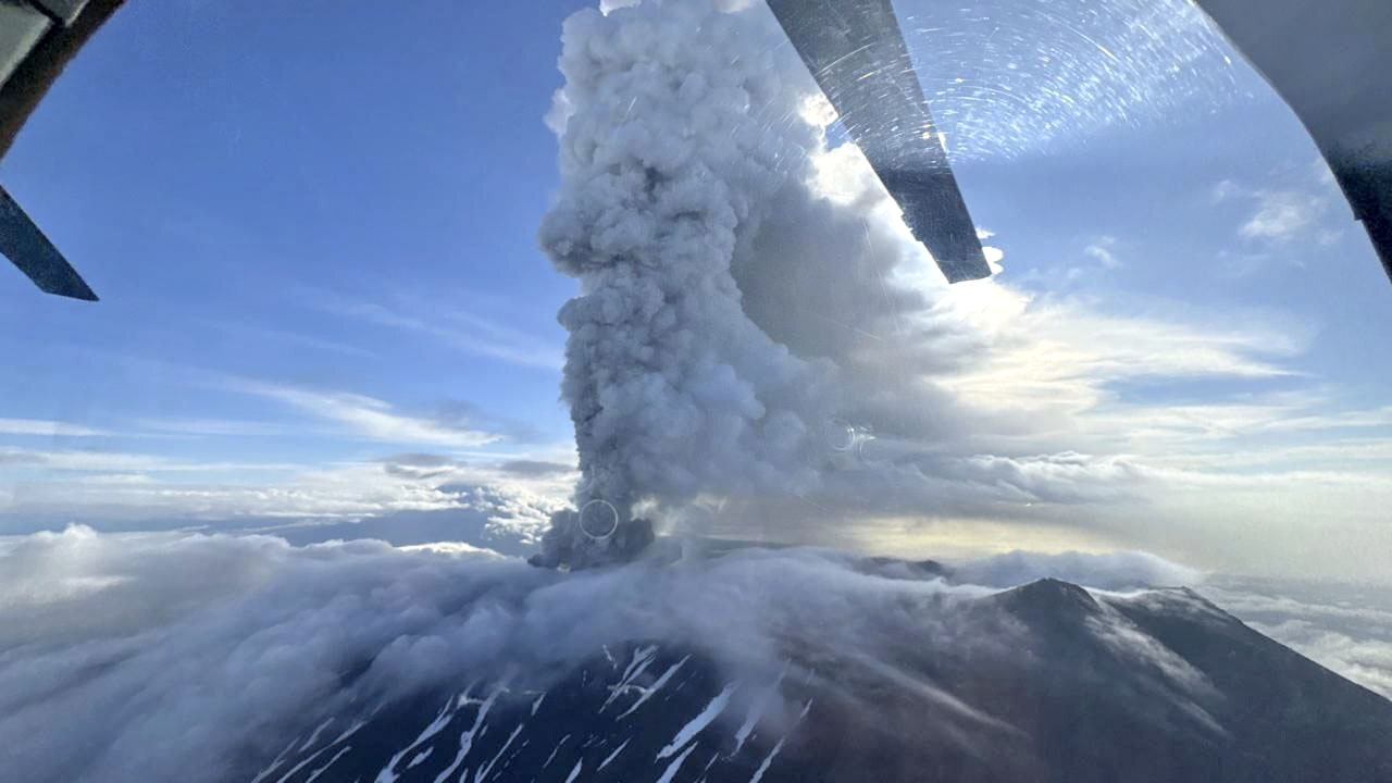 火山噴火に遭遇 カムチャツカで火山噴火 600年ぶり - サンスポ