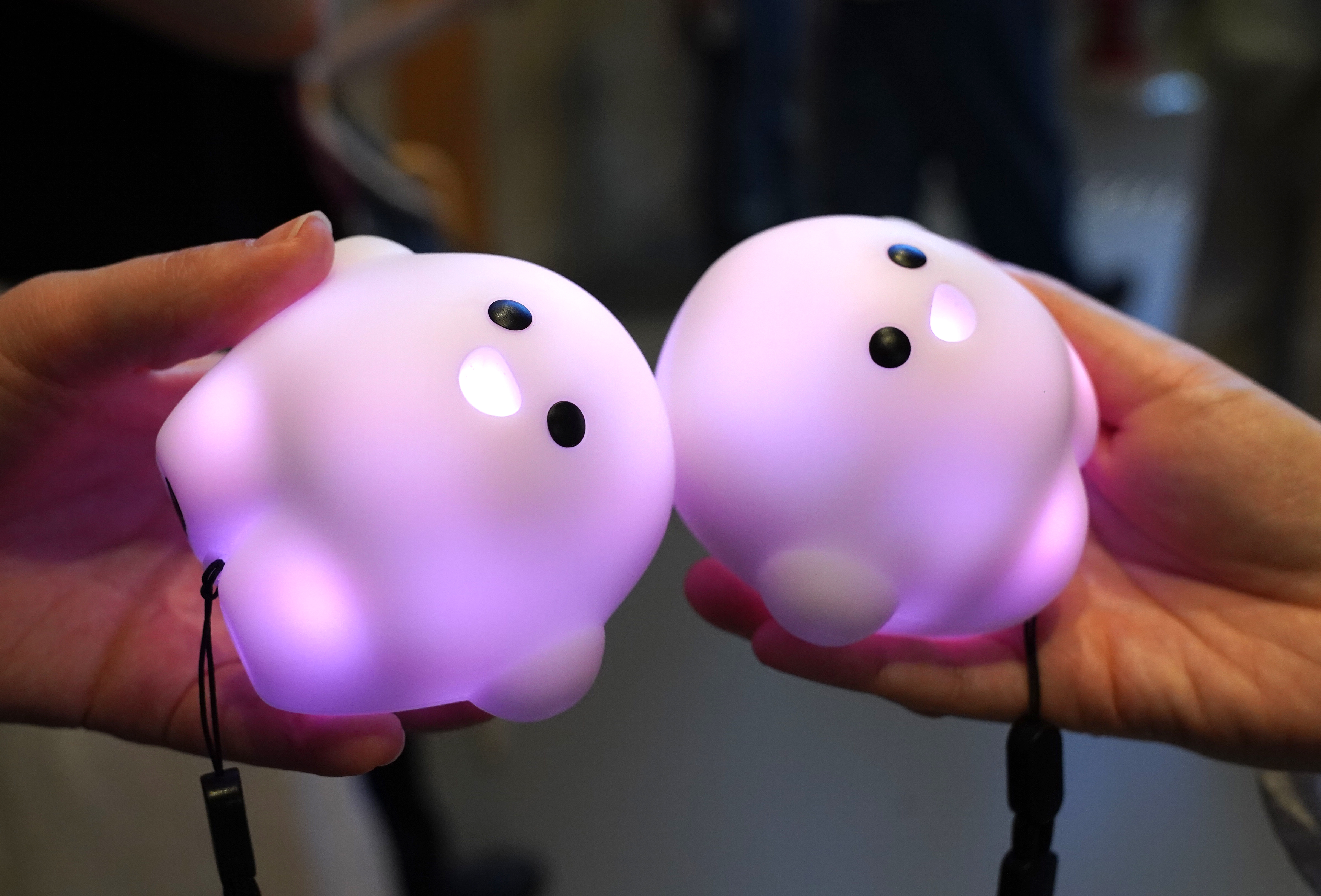 ドイツパビリオンのマスコット「サーキュラー」が歌う「大きな栗の 