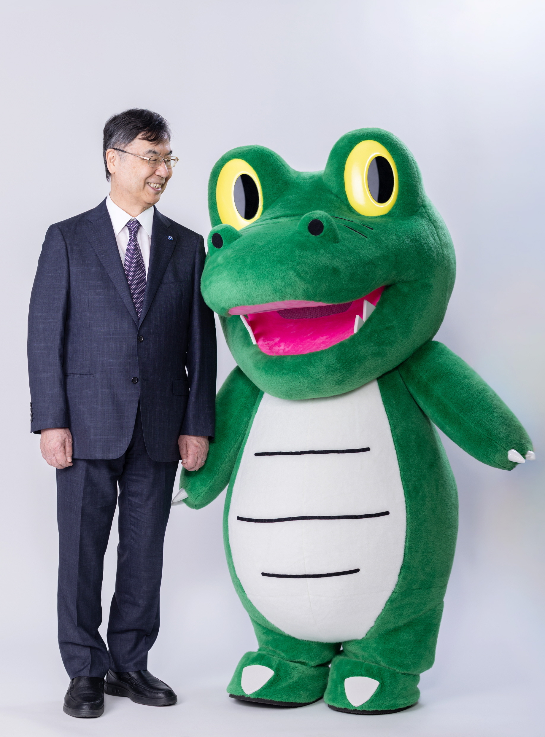 ノーベルの坂口志文さん会見で注目、阪大公式マスコット「ワニ博士