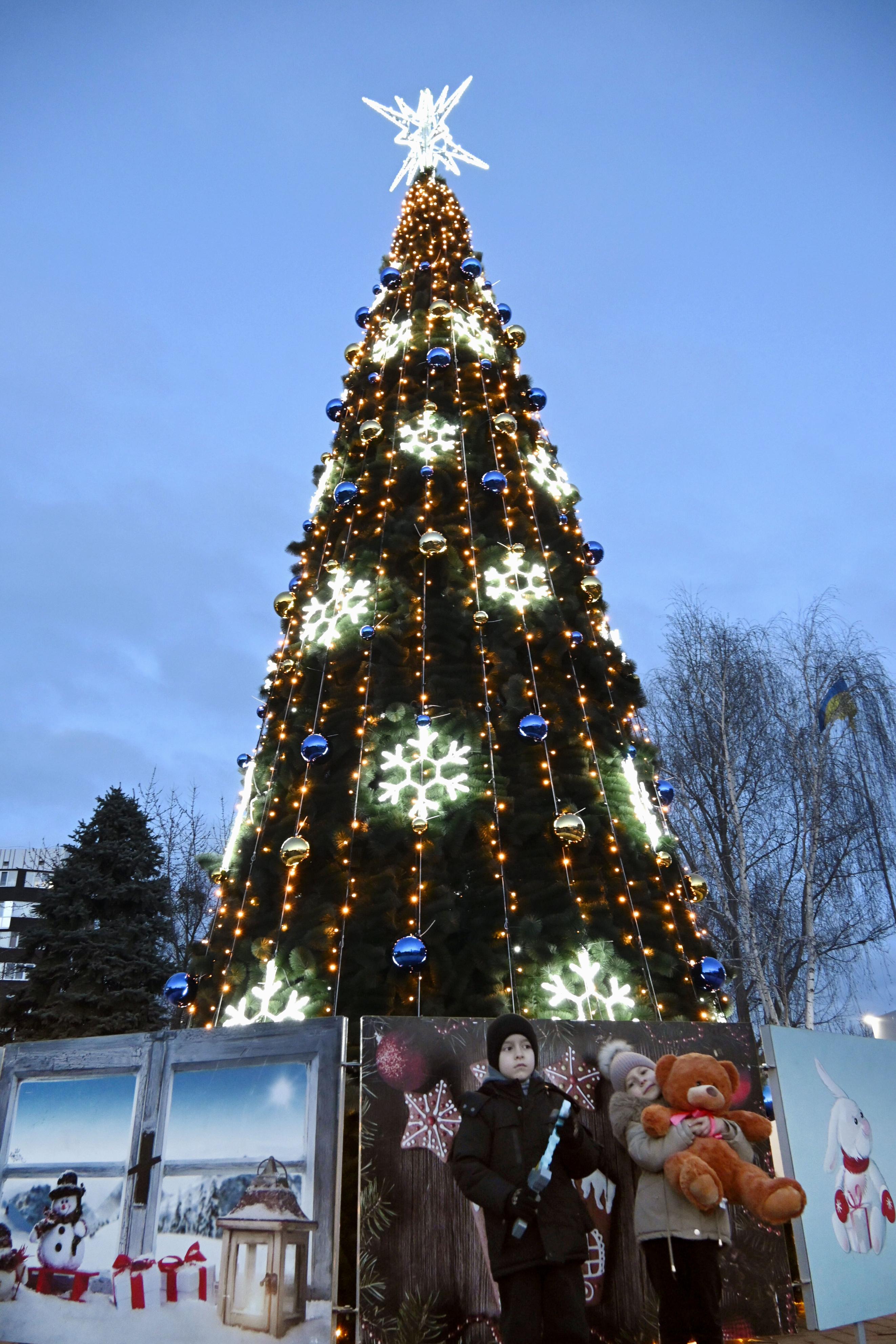 クリスマスツリー確認用 4GQIZWQQCVNJNE7GJH2BLQFWHY.jpg